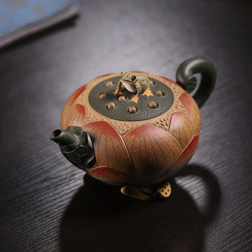 Lotus & Frog Design Fully Handmade Duan Clay 'Lotus Shape' Yixing Teapot & Cup Set