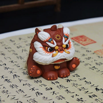 Yixing Zhu Ni Clay Handmade Sitting Guardian Lion Tea Pet