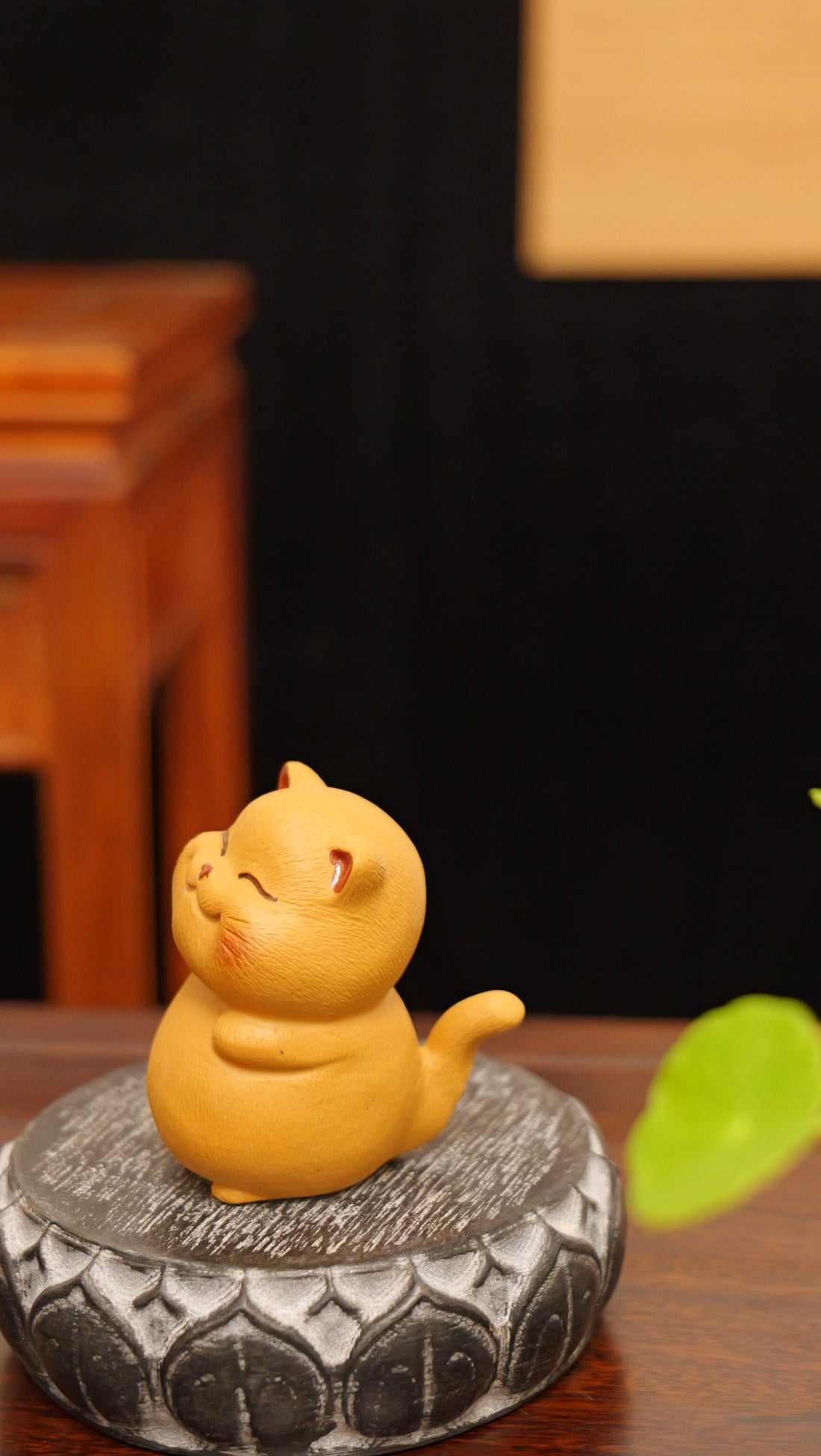 A cheerful yellow kitten handmade pottery figurine decor (tea pet) made by yixing purple clay