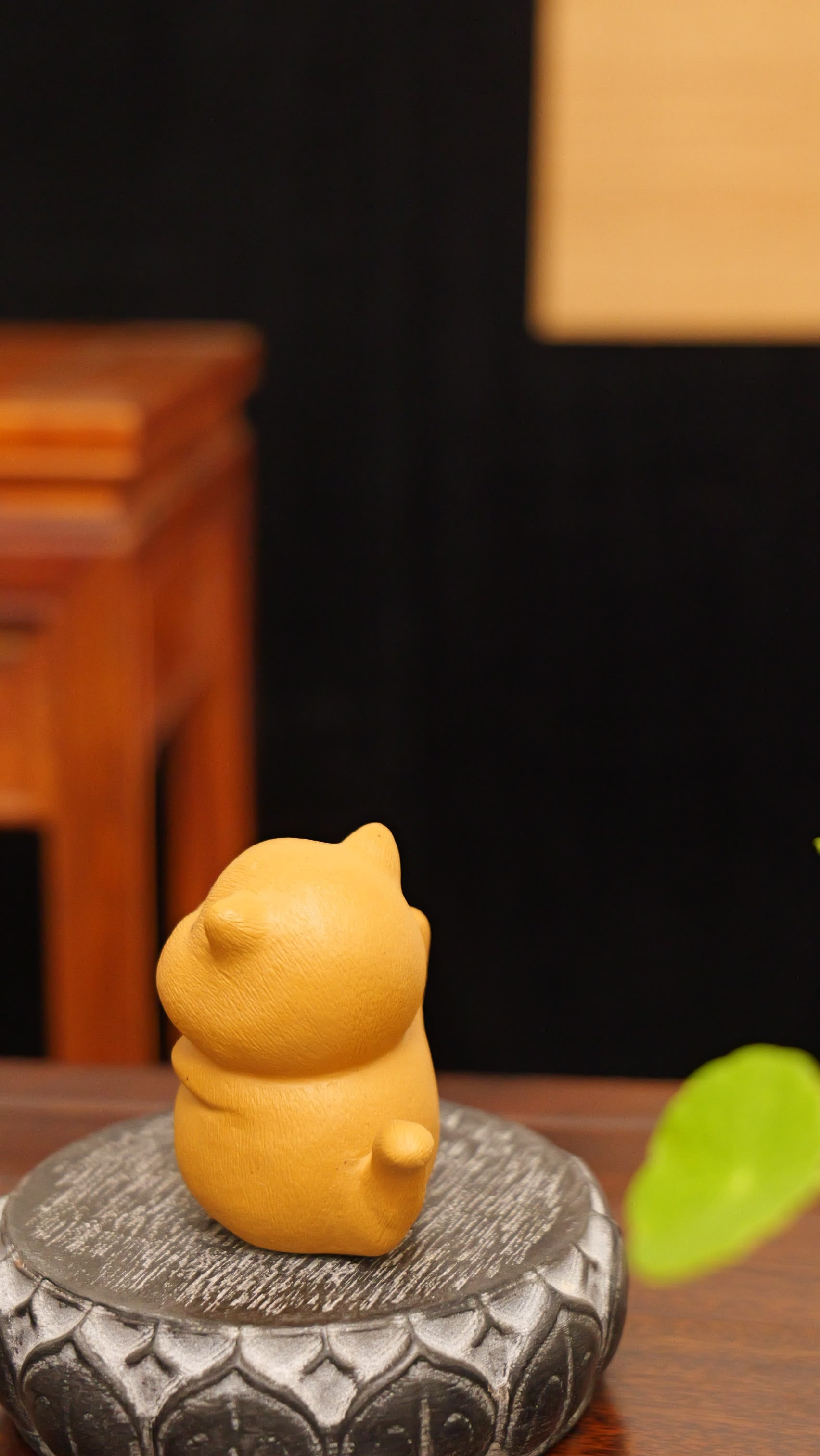A cheerful yellow kitten handmade pottery figurine decor (tea pet) made by yixing purple clay