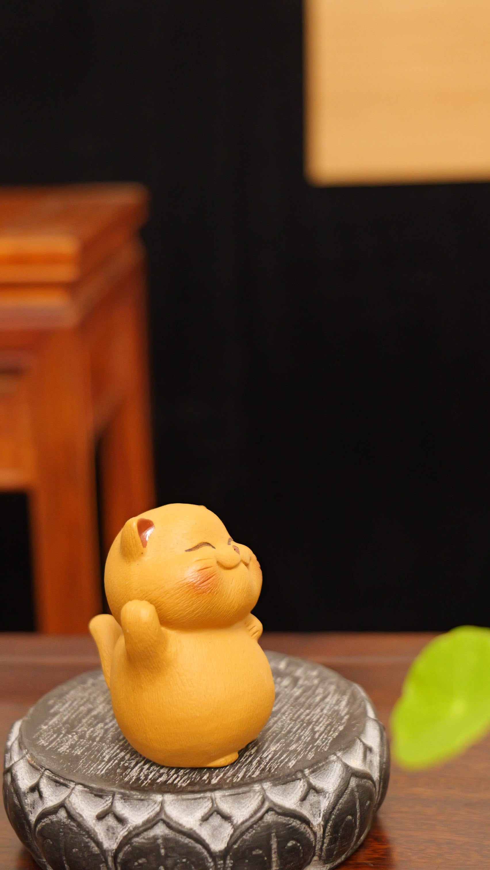 A cheerful yellow kitten handmade pottery figurine decor (tea pet) made by yixing purple clay