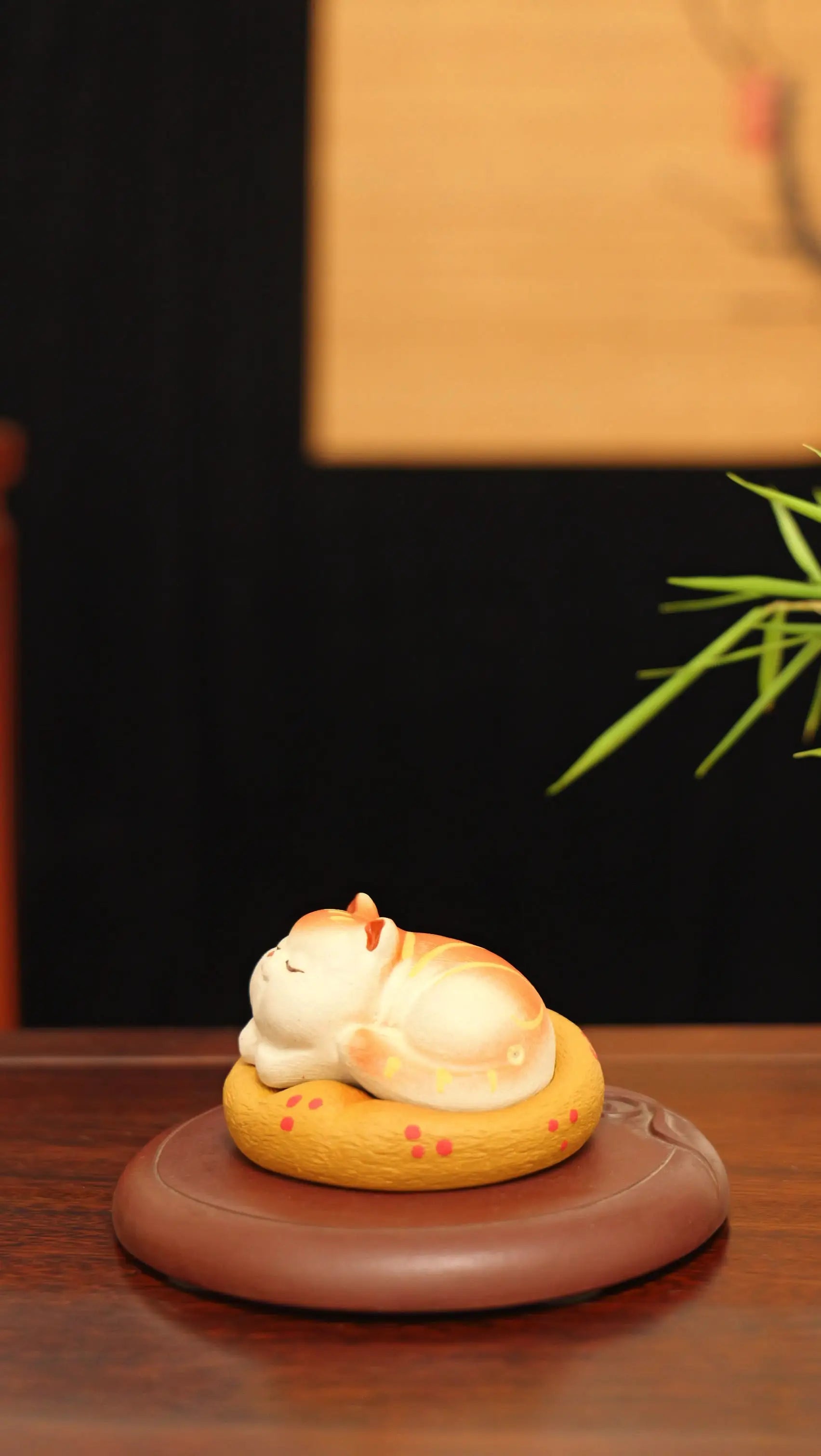Cute Sleeping White Cat Tea Pet