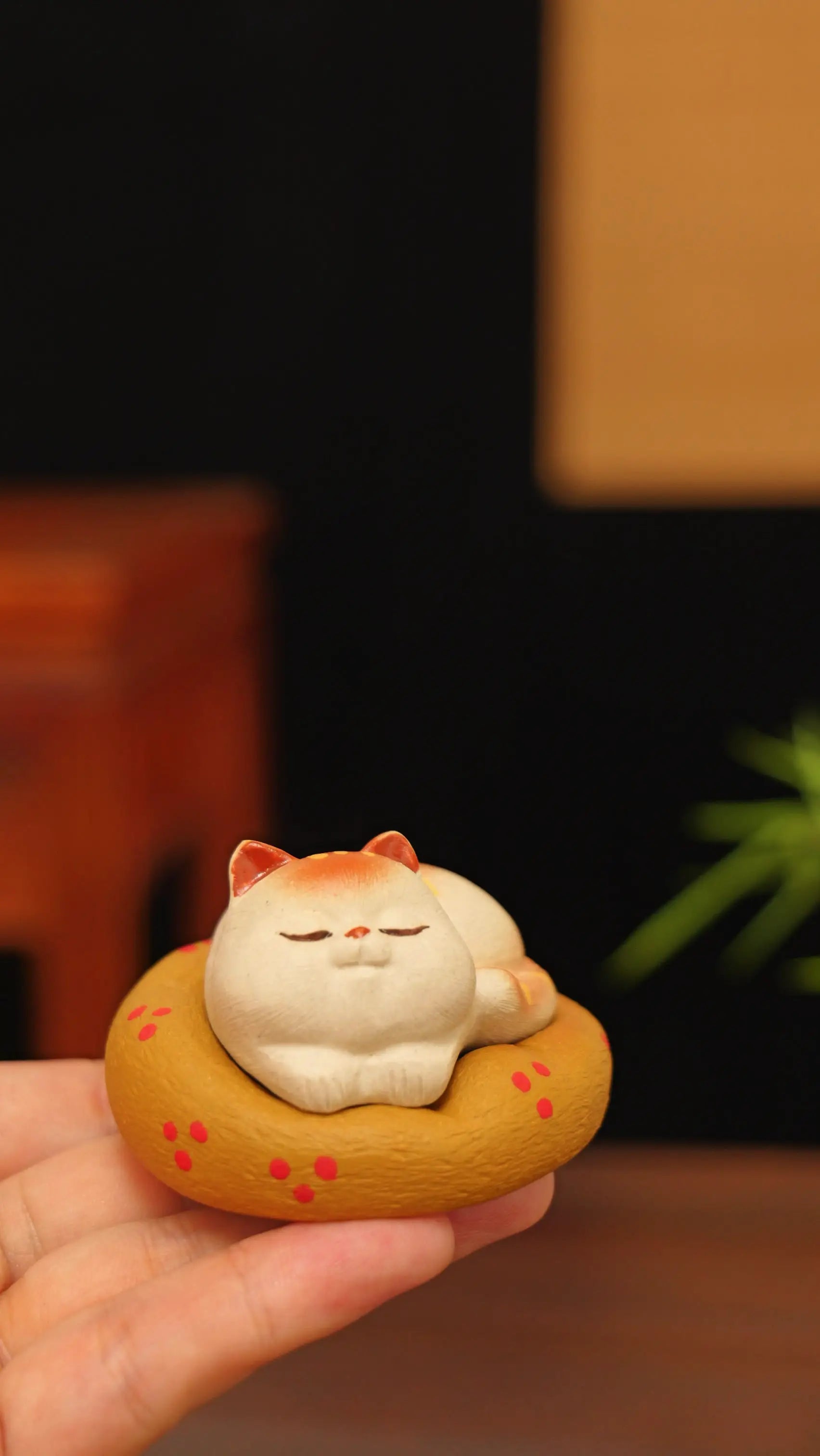 Cute Sleeping White Cat Tea Pet