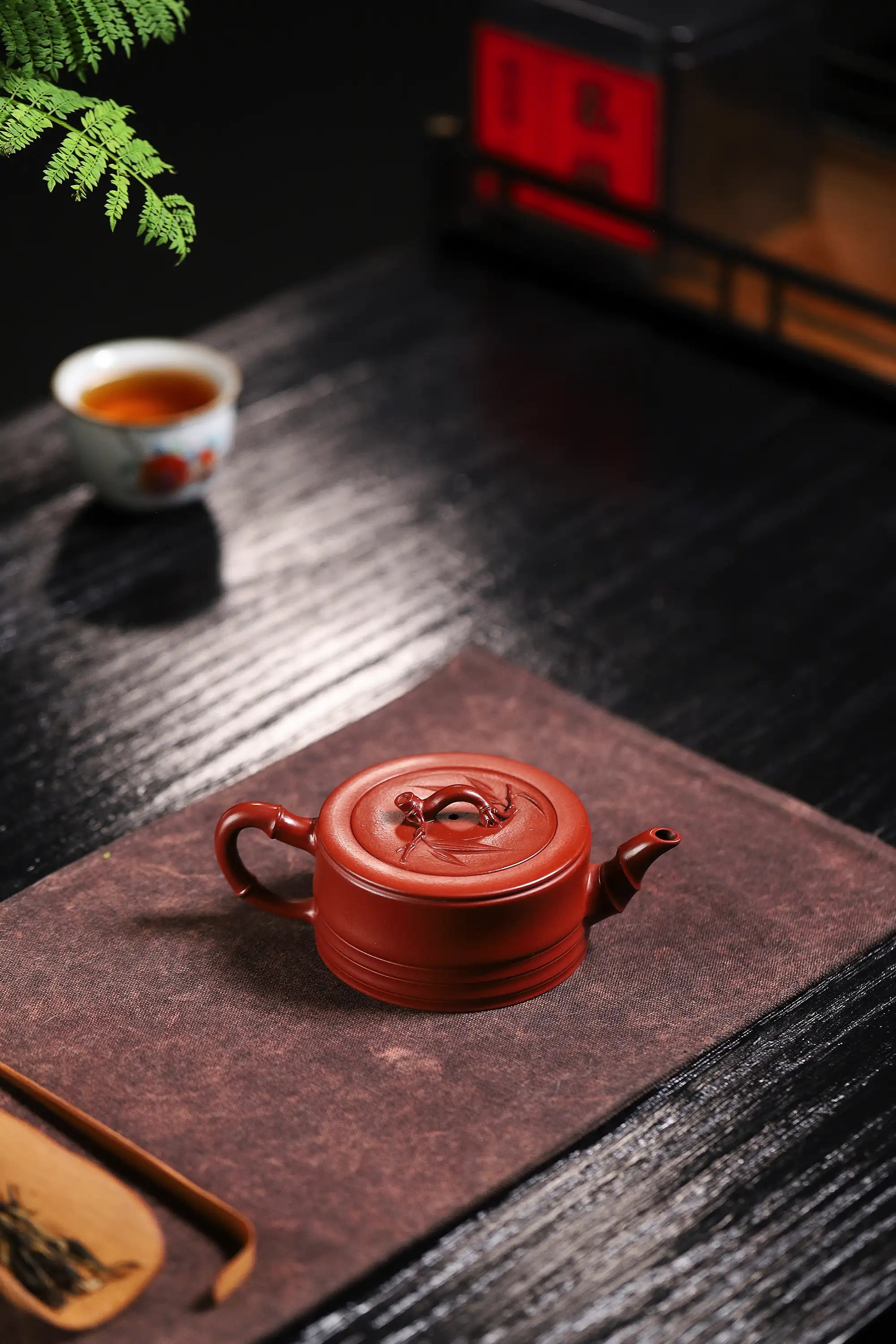 Bamboo Joint Design Fully Handmade Zhu Ni 'Yizhi Bamboo' Yixing Teapot