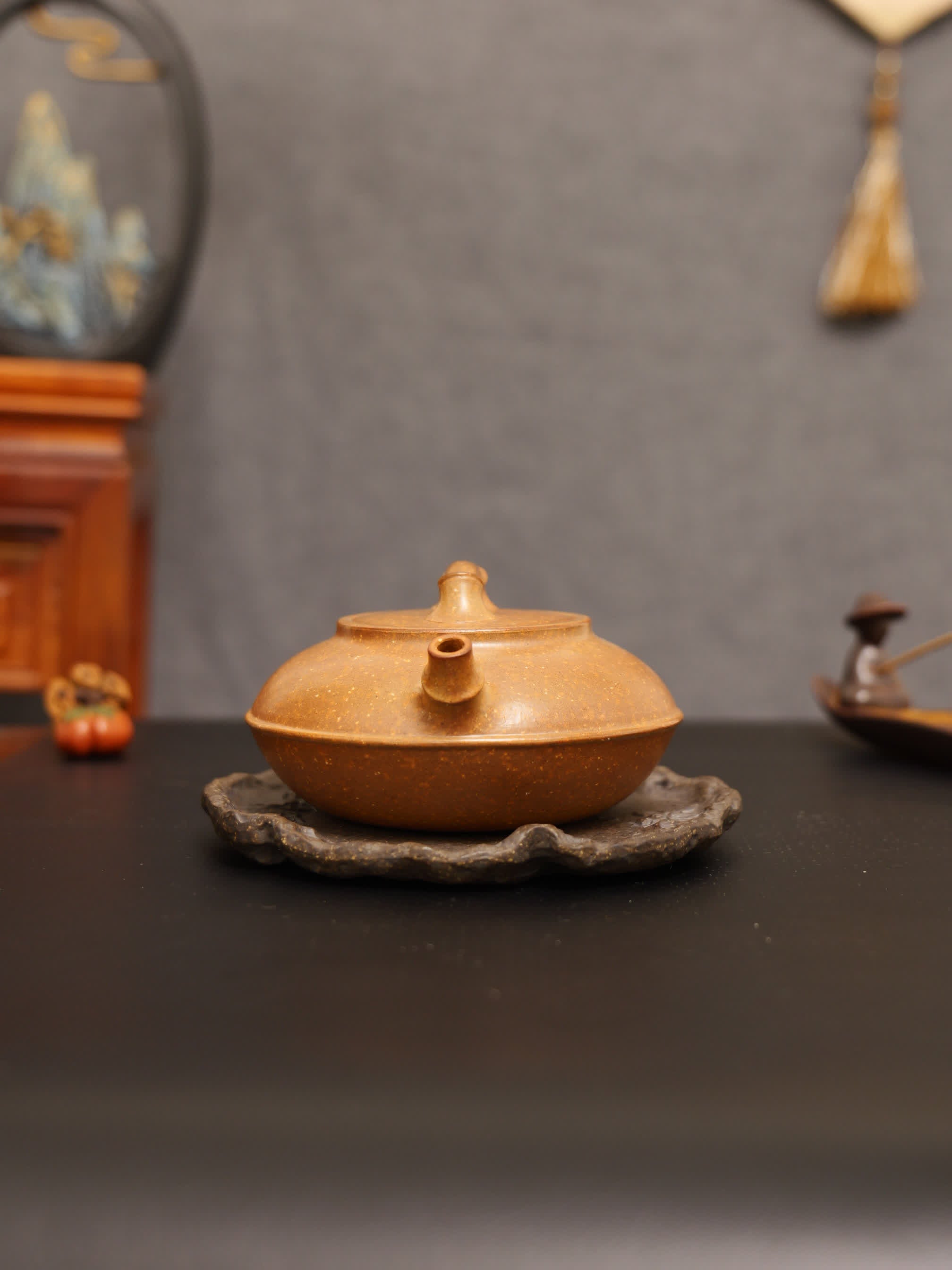 Bamboo Flat Shape Fully Handmade Flocculent Golden Duan Clay Yixing Teapot