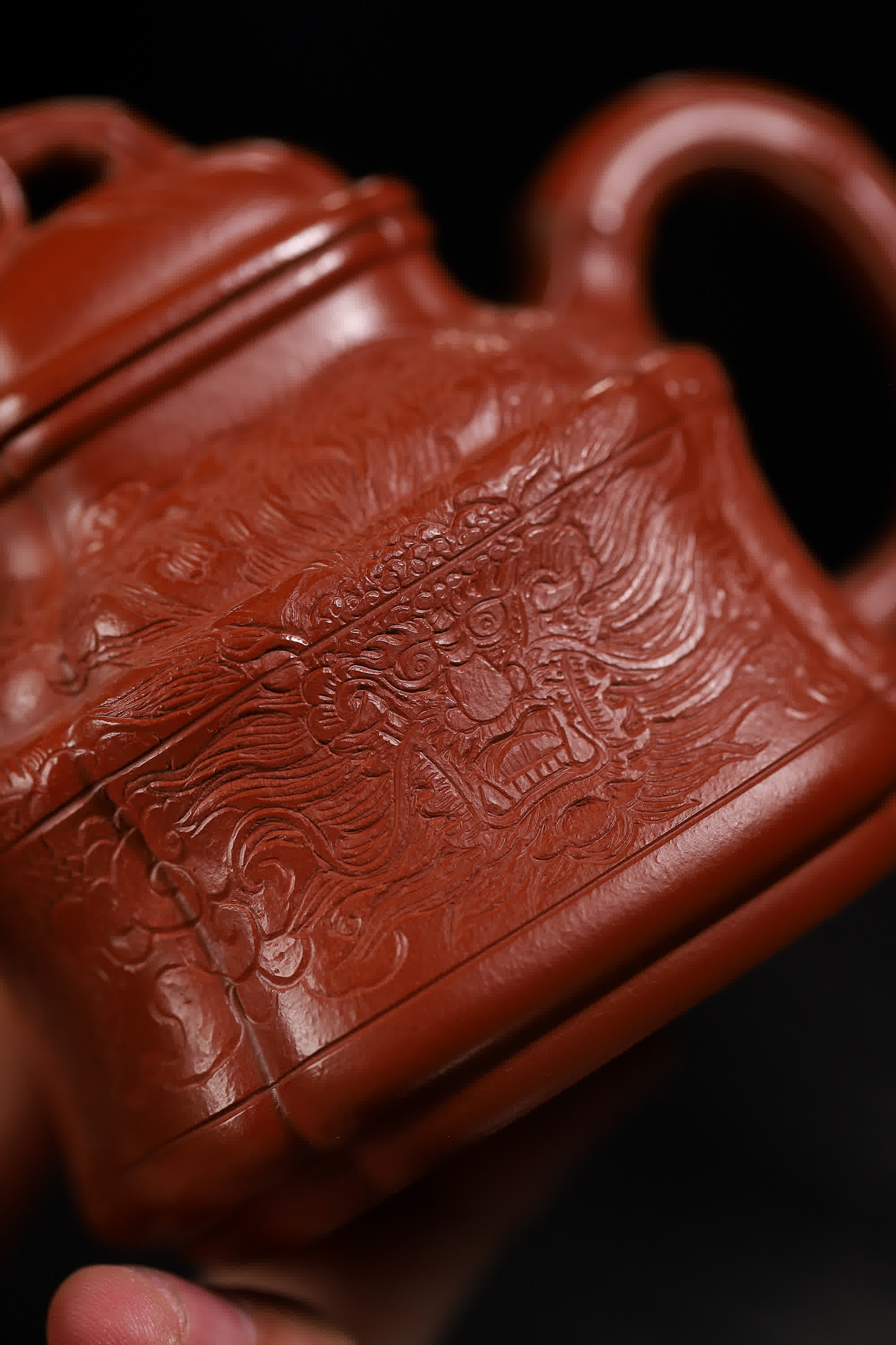 Bamboo shaped Dragon Pattern Carving Fully Handmade Zhu Ni 'Bamboo Ding' Yixing Teapot