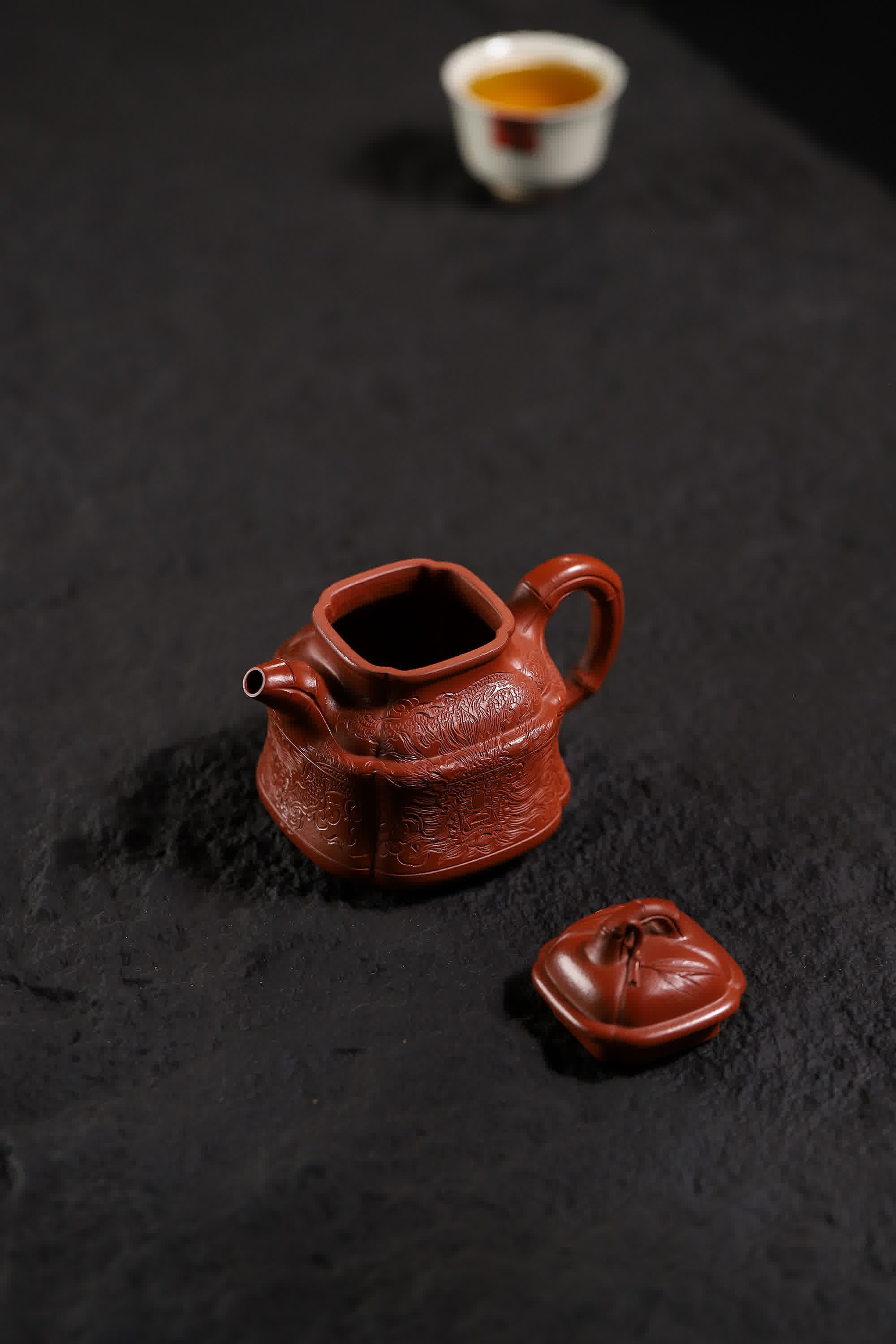 Bamboo shaped Dragon Pattern Carving Fully Handmade Zhu Ni 'Bamboo Ding' Yixing Teapot