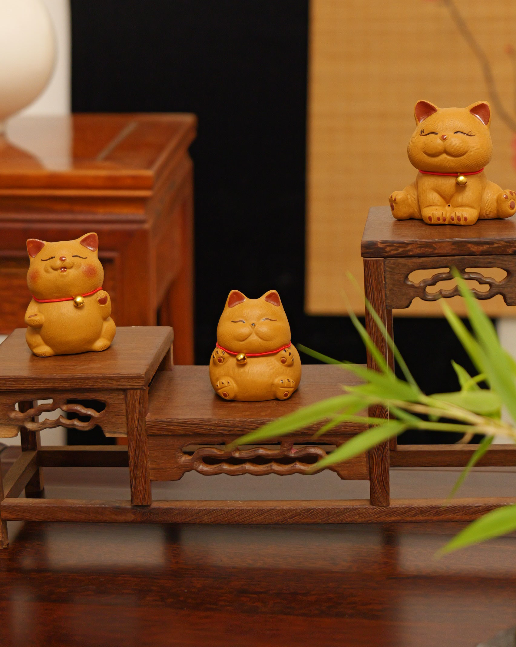 cute yellow kitten handmade pottery figurine decor (tea pet) made by yixing purple clay