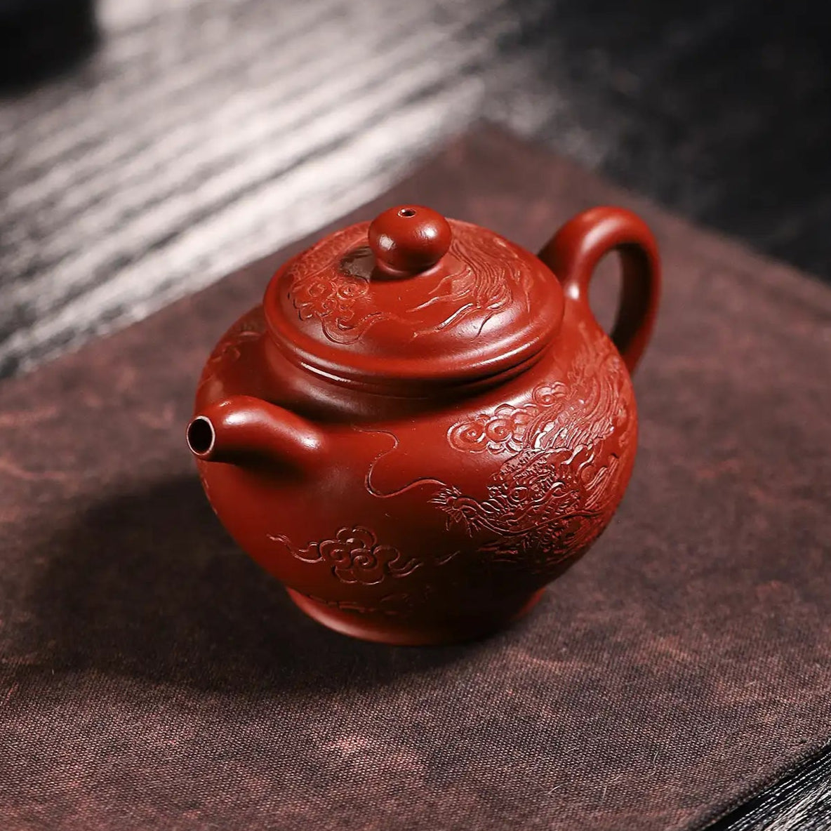 Dragon Pattern Fully Handmade Zhu Ni 'Duo Zhi' Yixing Teapot