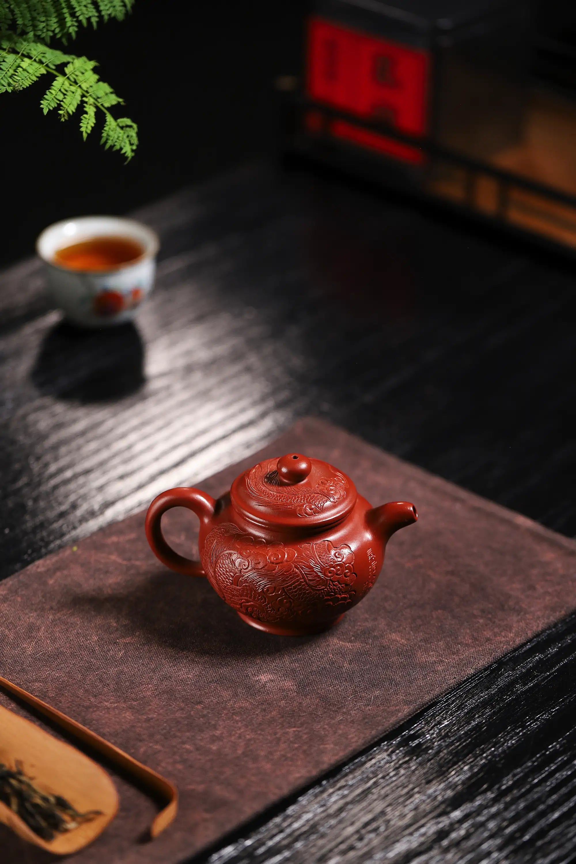 Dragon Pattern Fully Handmade Zhu Ni 'Duo Zhi' Yixing Teapot