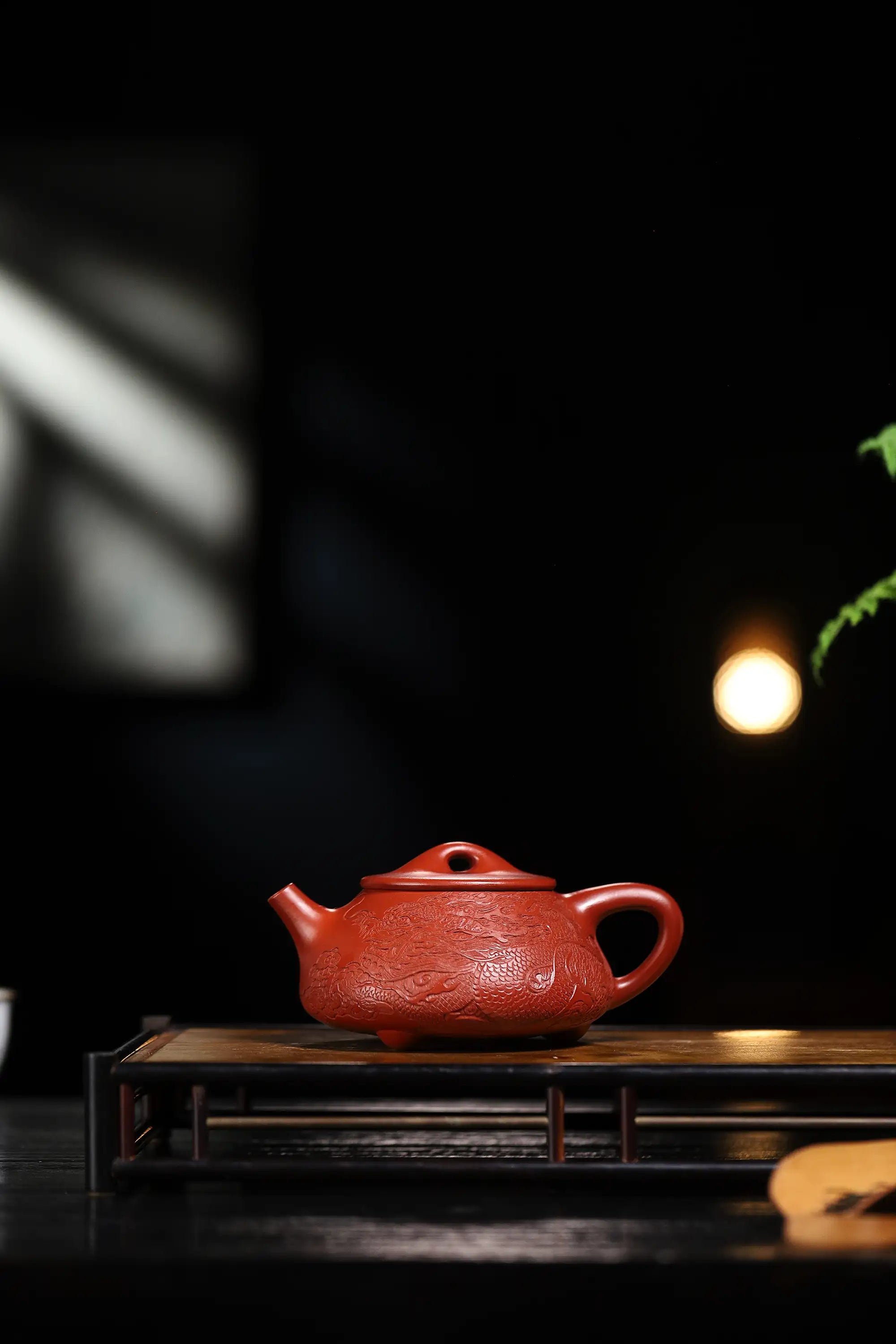 Dragon Pattern Fully Handmade Zhu Ni 'Jingzhou Shi Piao' Yixing Teapot