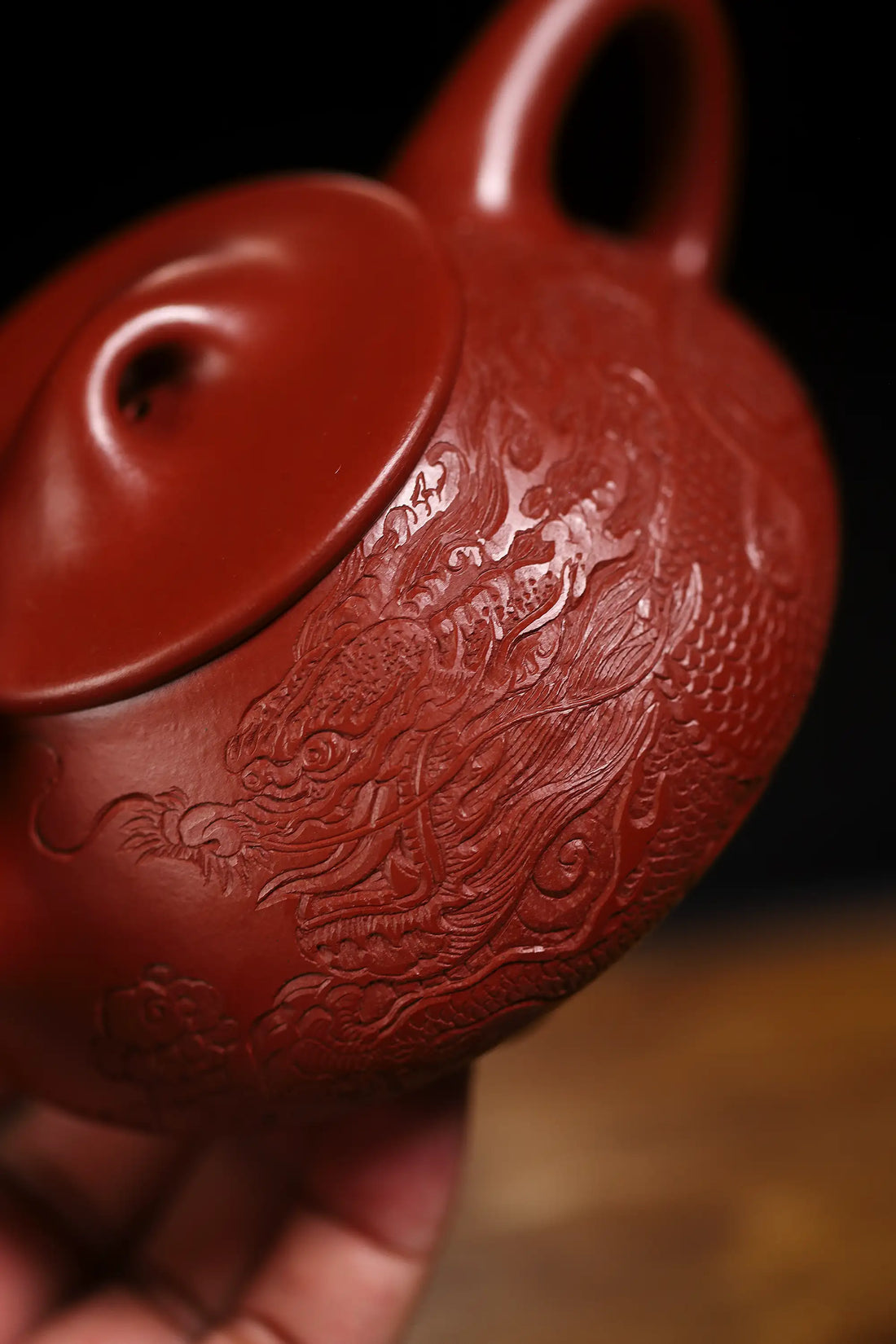 Dragon Pattern Fully Handmade Zhu Ni 'Jingzhou Shi Piao' Yixing Teapot