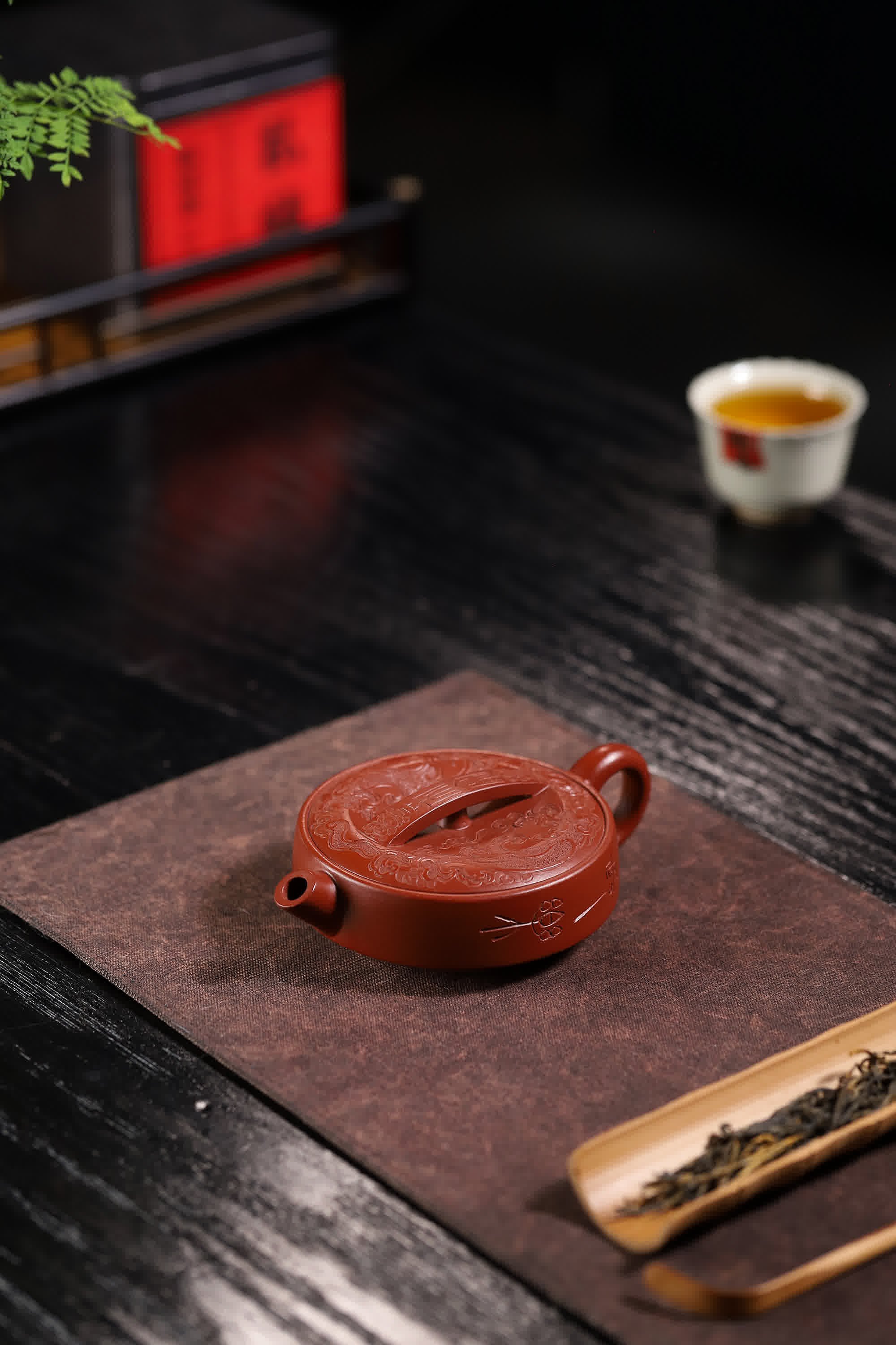 Eternal Joy & Auspicious Cloud Carving Fully Handmade Zhu Ni 'Qin Feng Han Wa' Yixing Teapot
