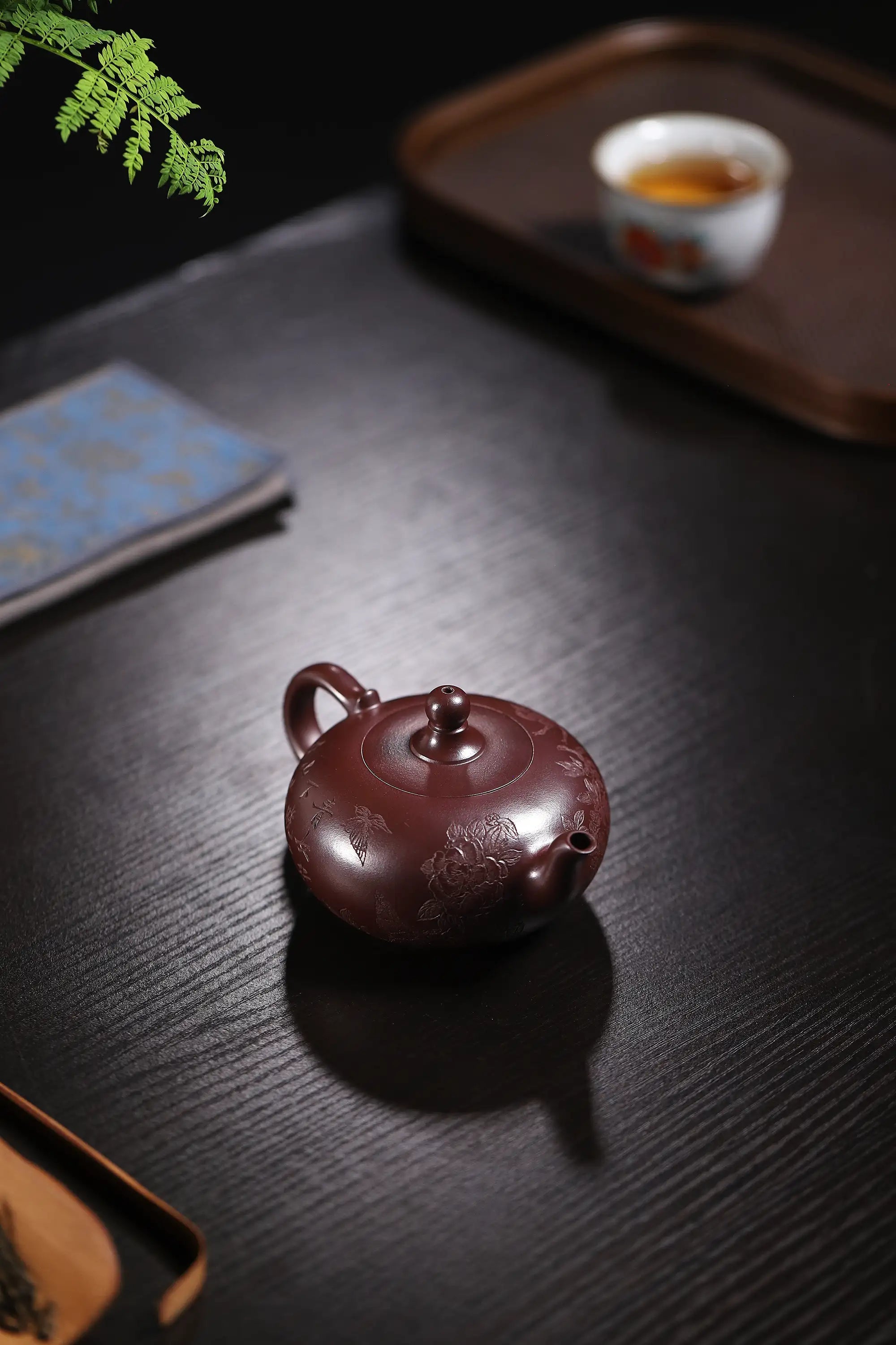 Floral Engraving Fully Handmade Dragon Blood Sand-Zini Clay 'Phoenix Pearl' Yixing Teapot