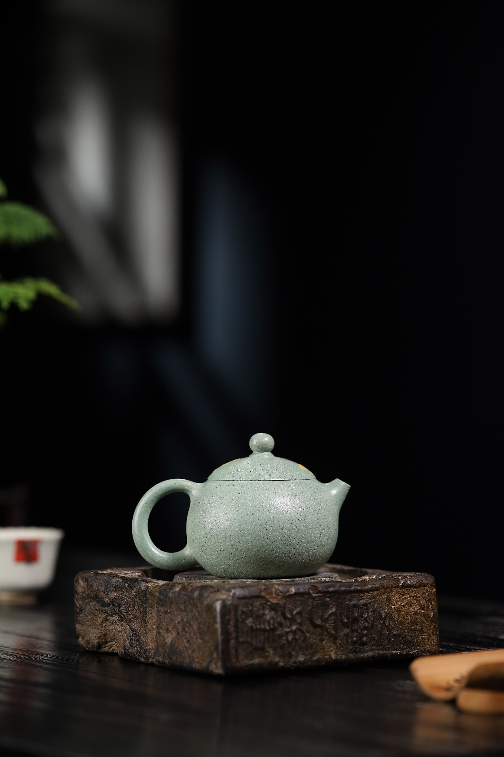 Hand-Painted Peony & Bird Design Handcrafted Ben Shan Lv Ni Clay Yixing Xishi Teapot