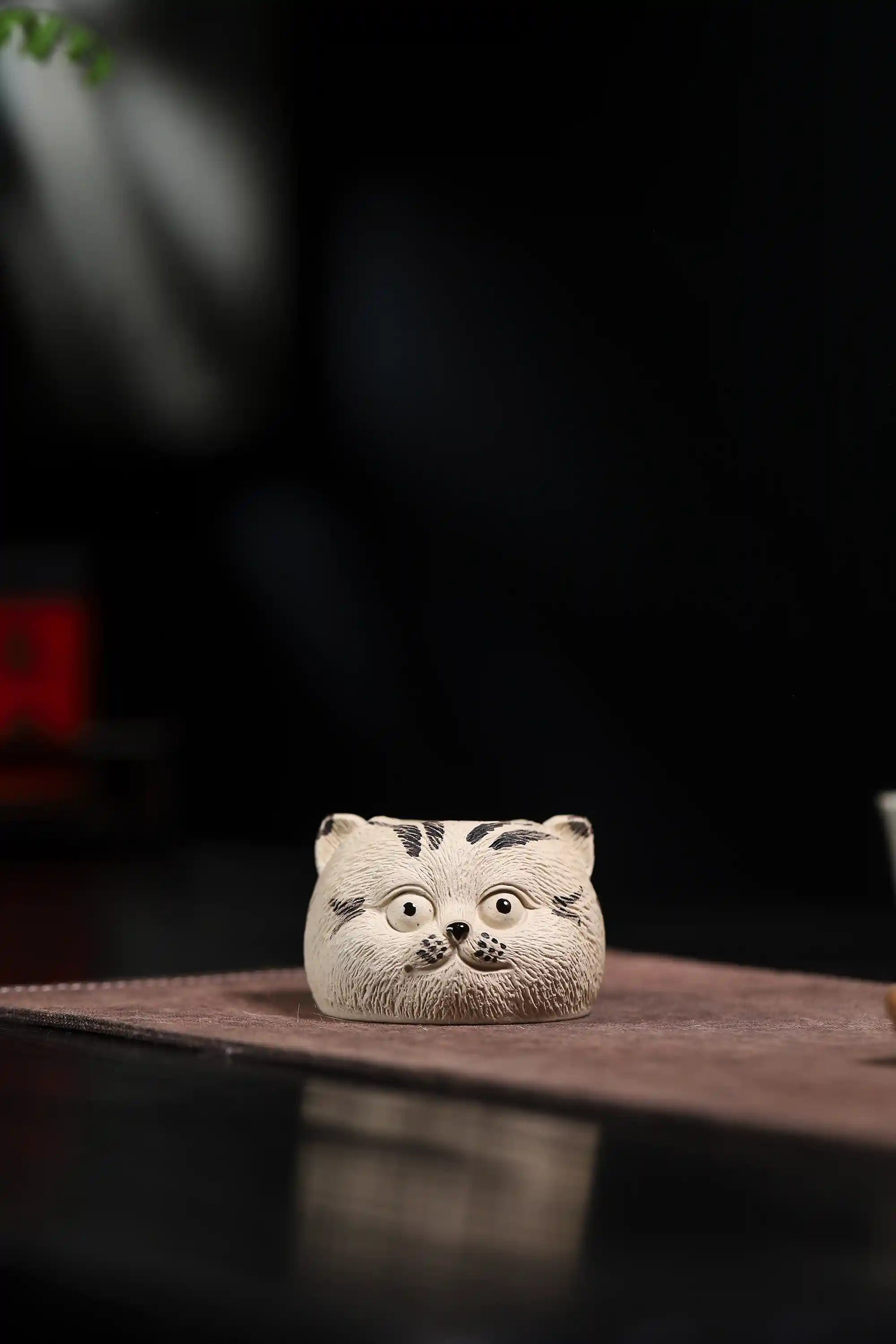 Handmade White Cat Shape Porcelain Teacup