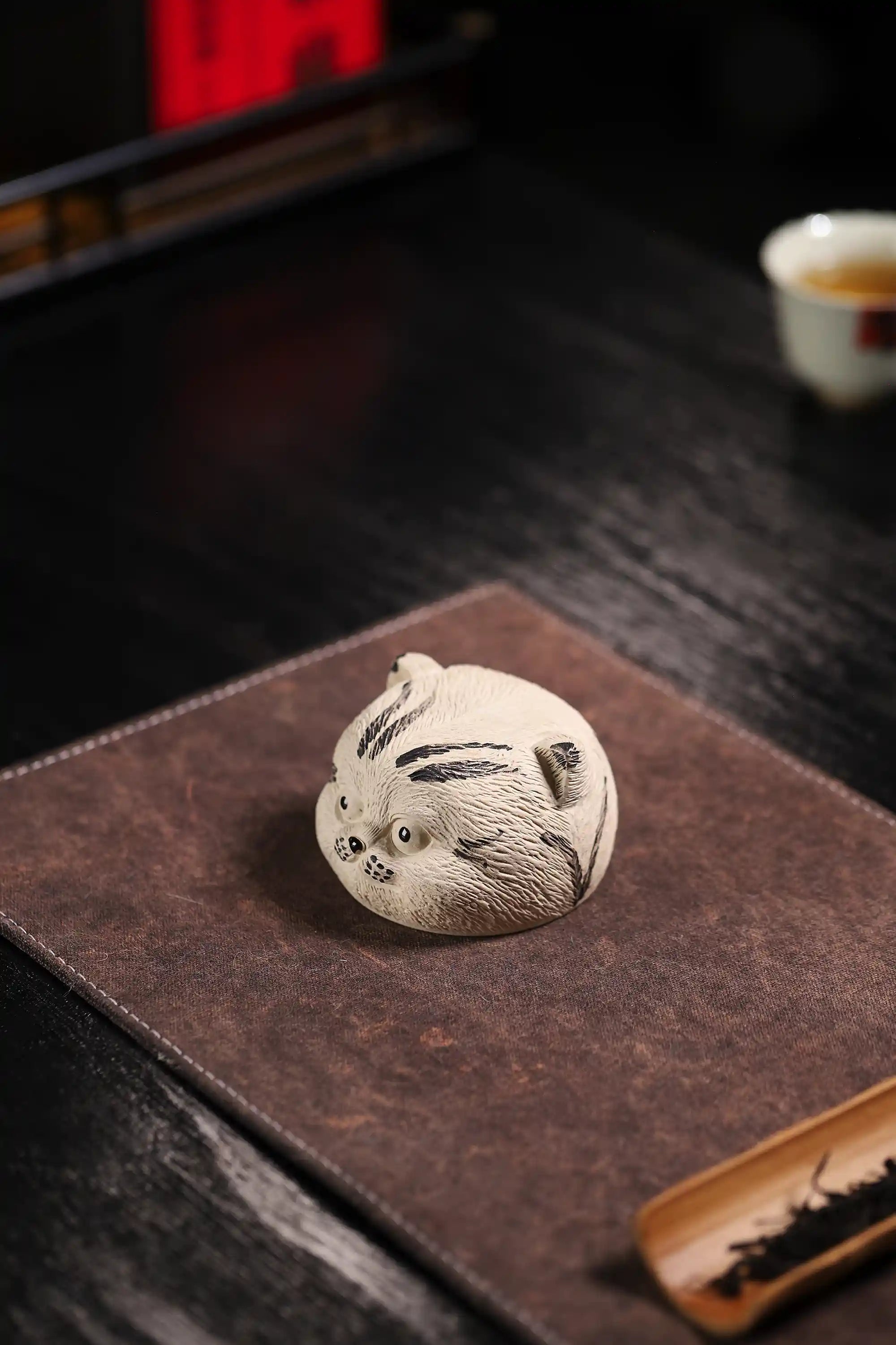 Handmade White Cat Shape Porcelain Teacup