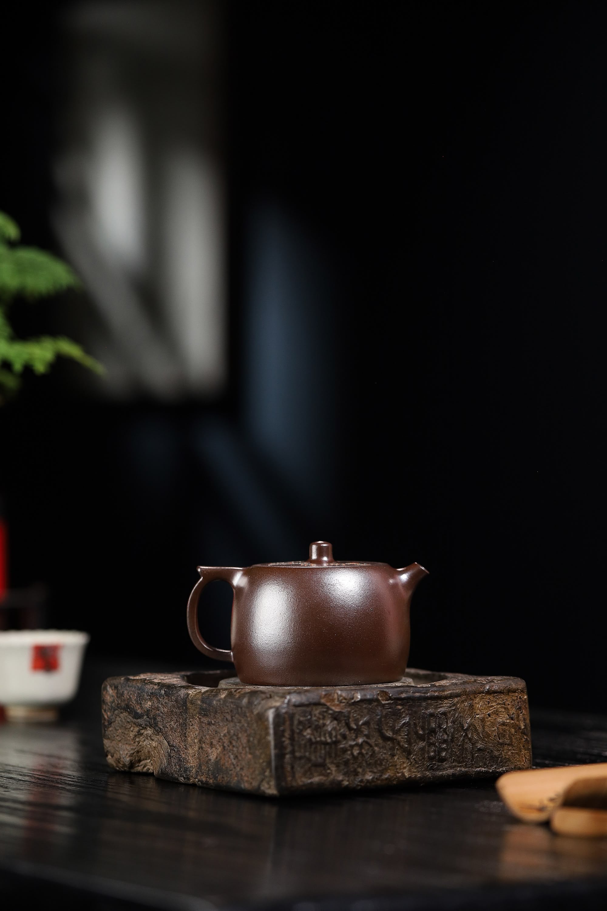 Well Curb Shape & Hand-Painted Peony & Bird Design Handcrafted TianQing Clay Wood-Fired Yixing Teapot