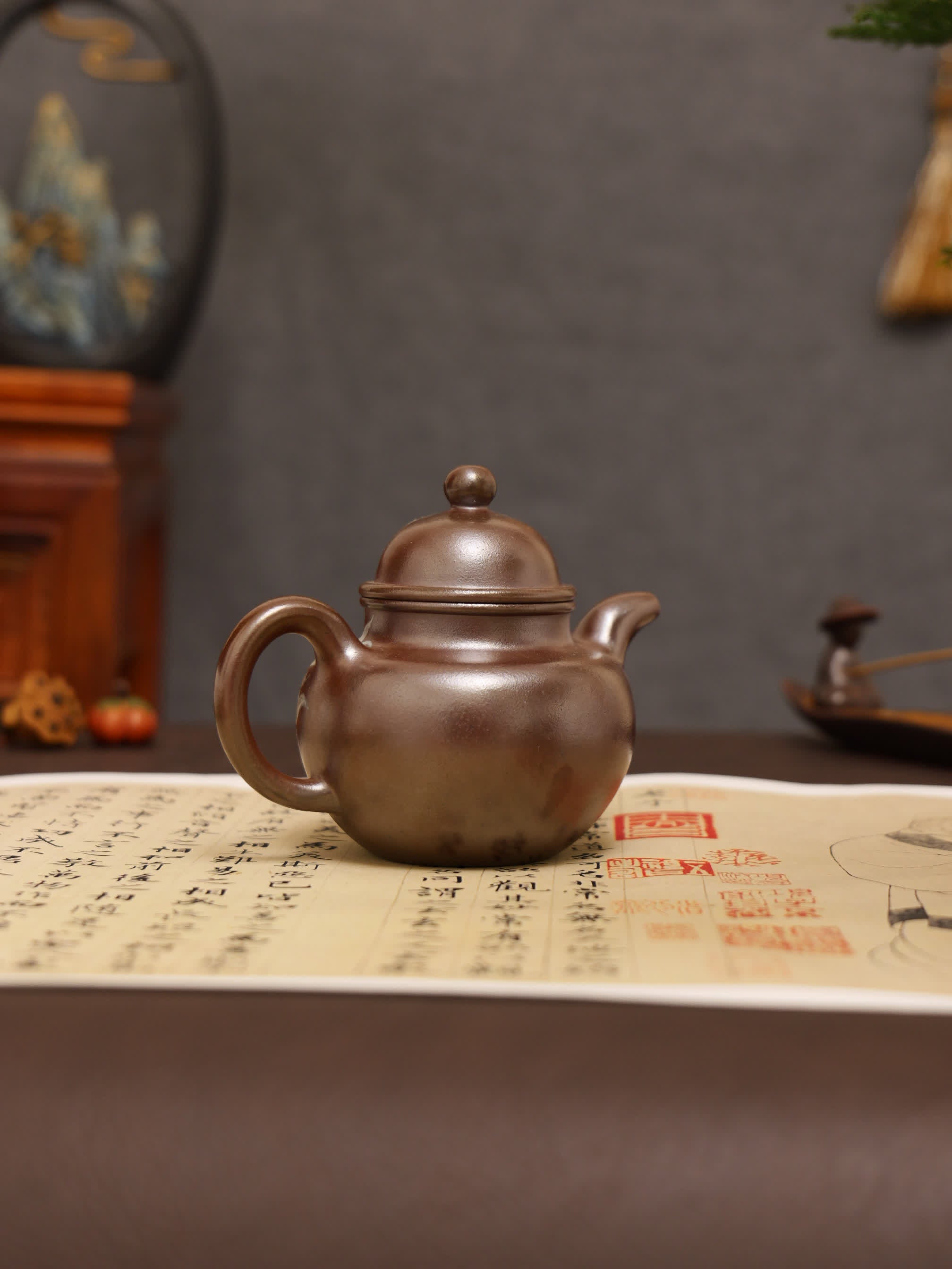 Lotus & Goldfish Painting Fully Handmade Tianqing-Purple Clay 'Cluster Ball' Yixing Teapot