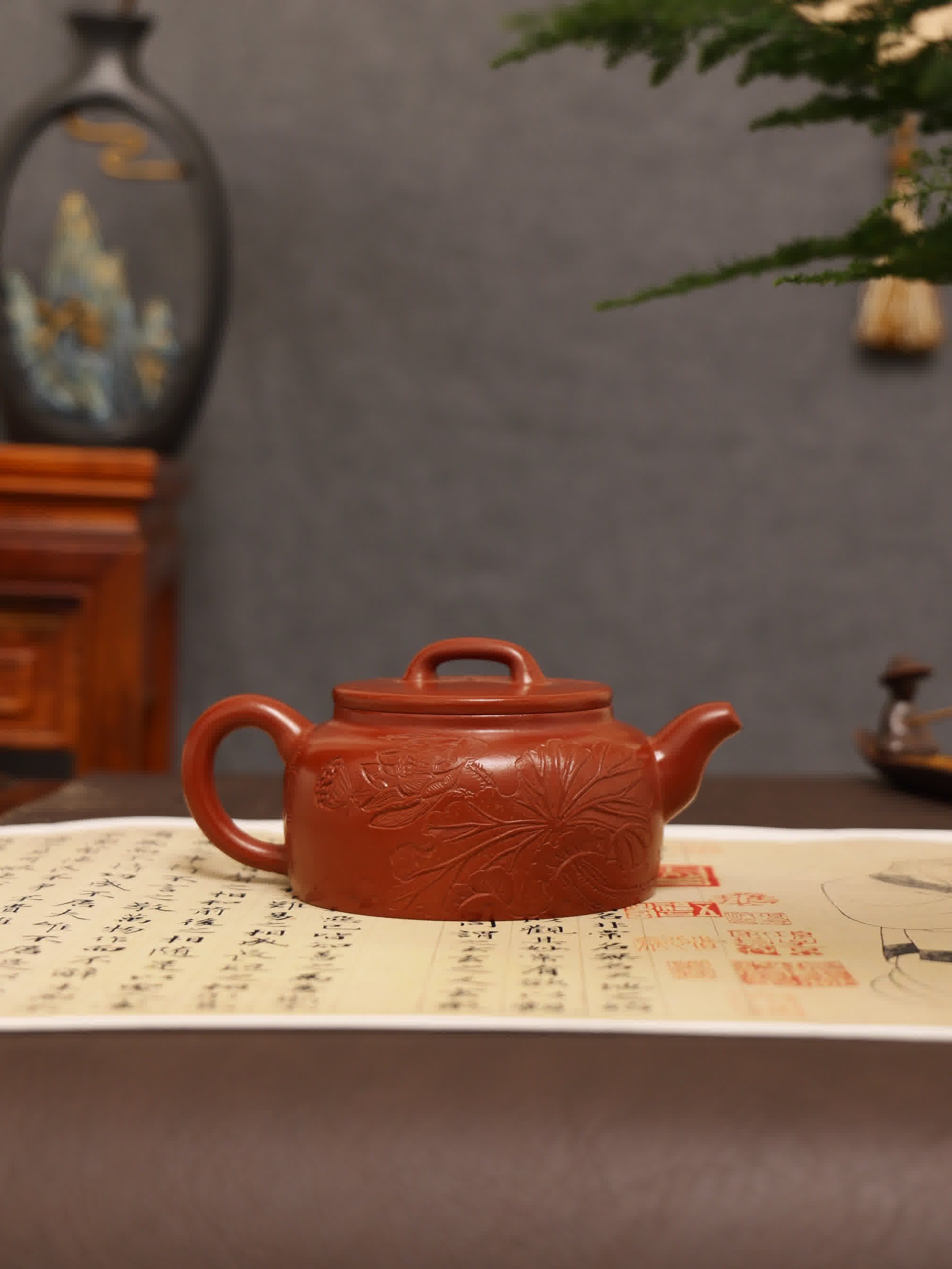 Lotus & Leaf Carving Fully Handmade Zhu Ni 'Flat-lid Hanwa' Yixing Teapot