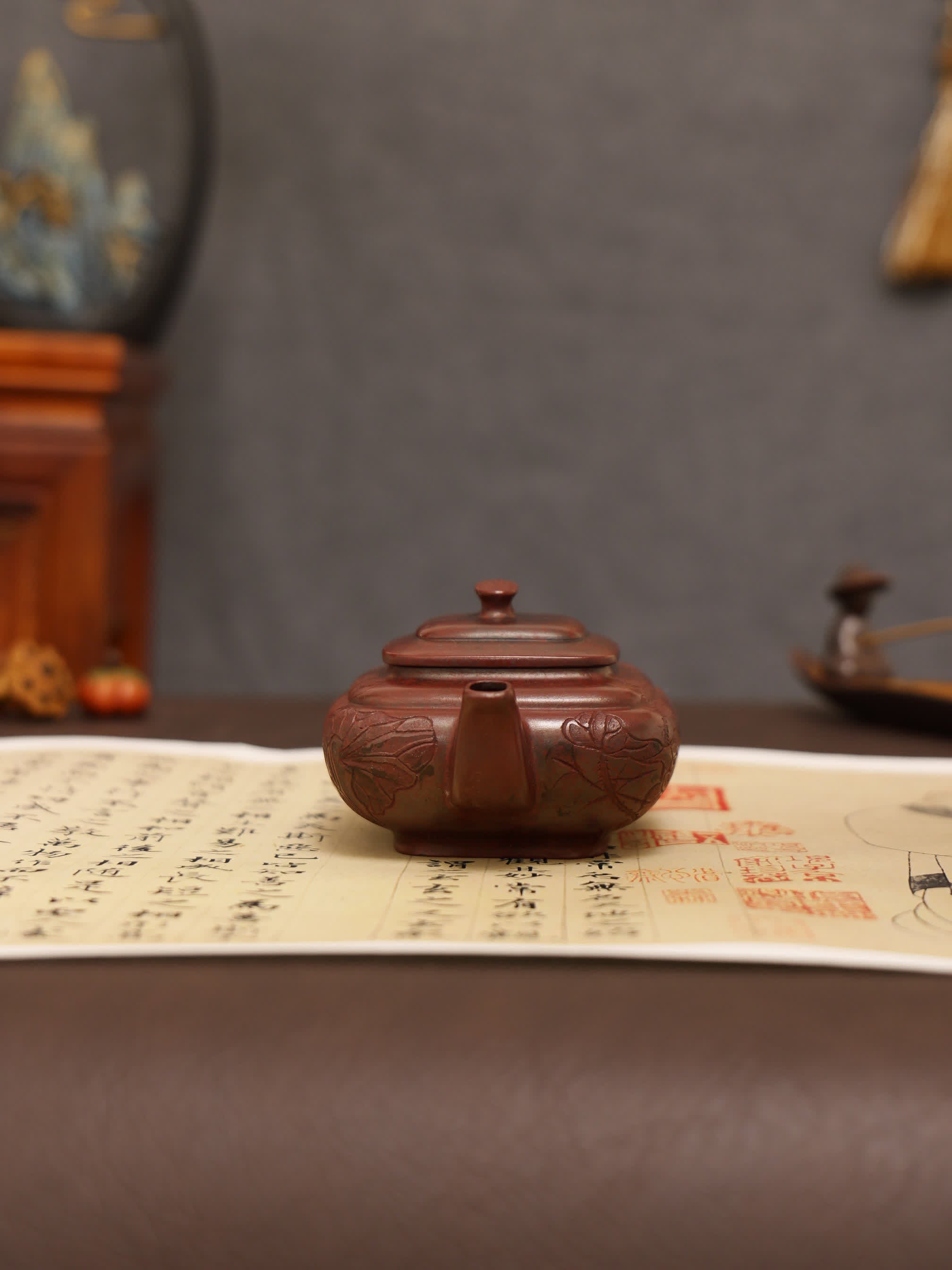 Lotus & Leaf Carving Fully Handmade Zijinsha-Purple Clay 'Shang Xin Qiao Square' Yixing Teapot