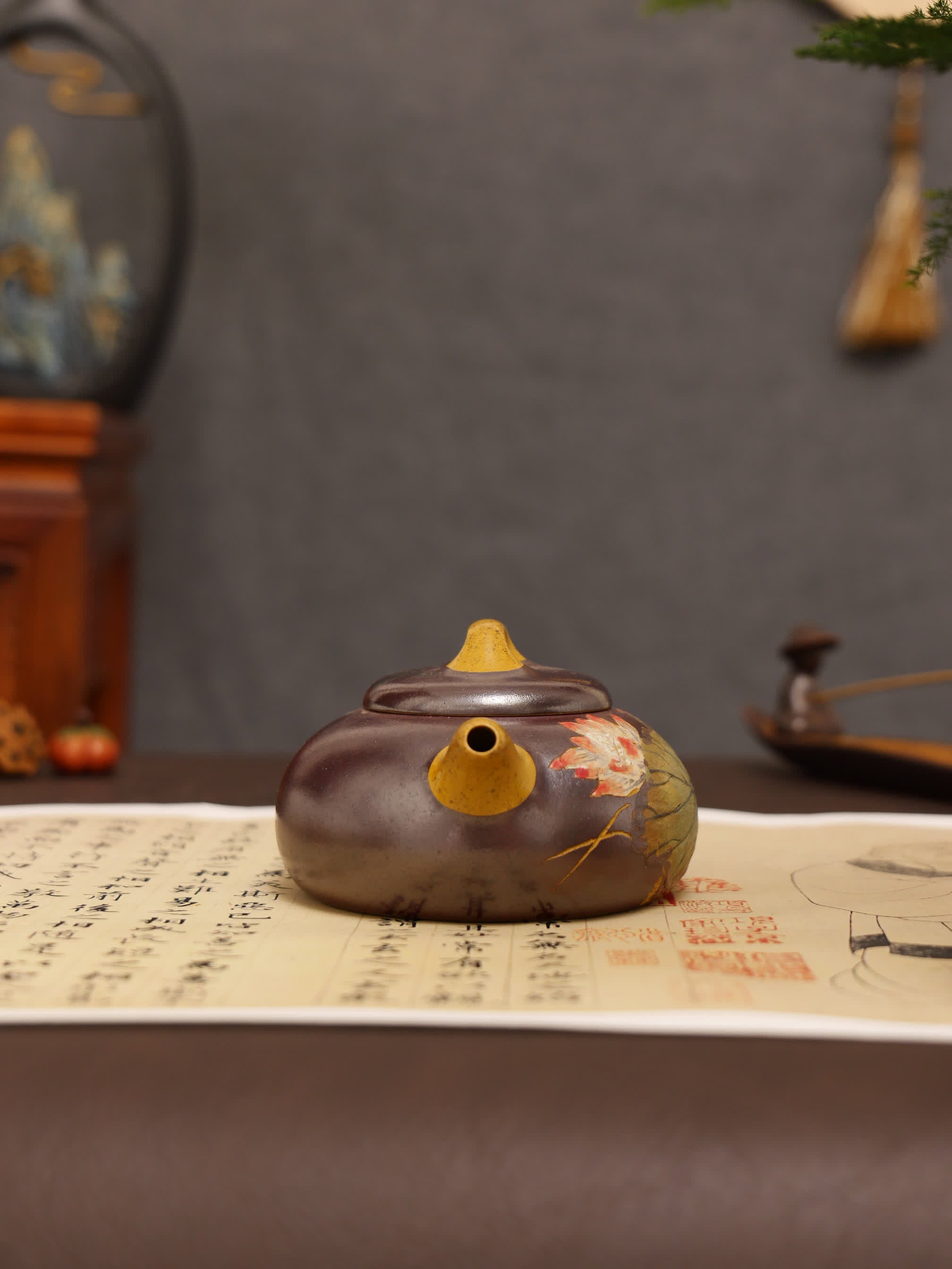 Lotus & Leaf Powder-Decoration Fully Handmade Duan Clay 'Half-Moon' Yixing Teapot