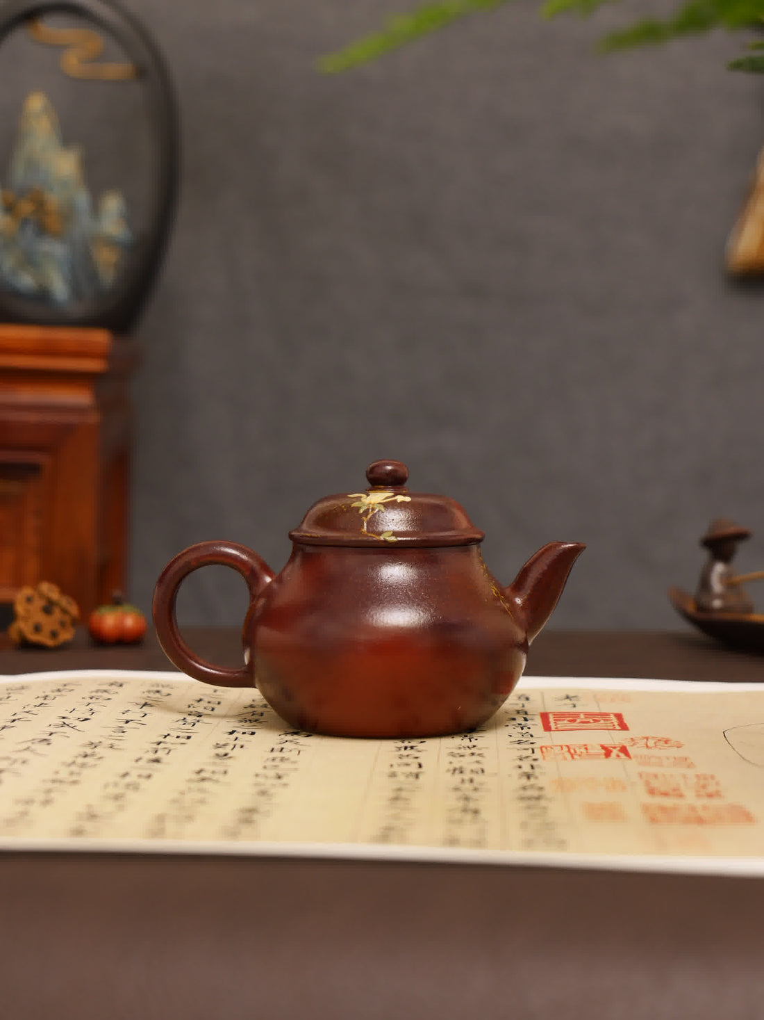 Magnolia Clay-Painting Fully Handmade Wood-fired Zhu Ni 'Gao Pan' Yixing Teapot
