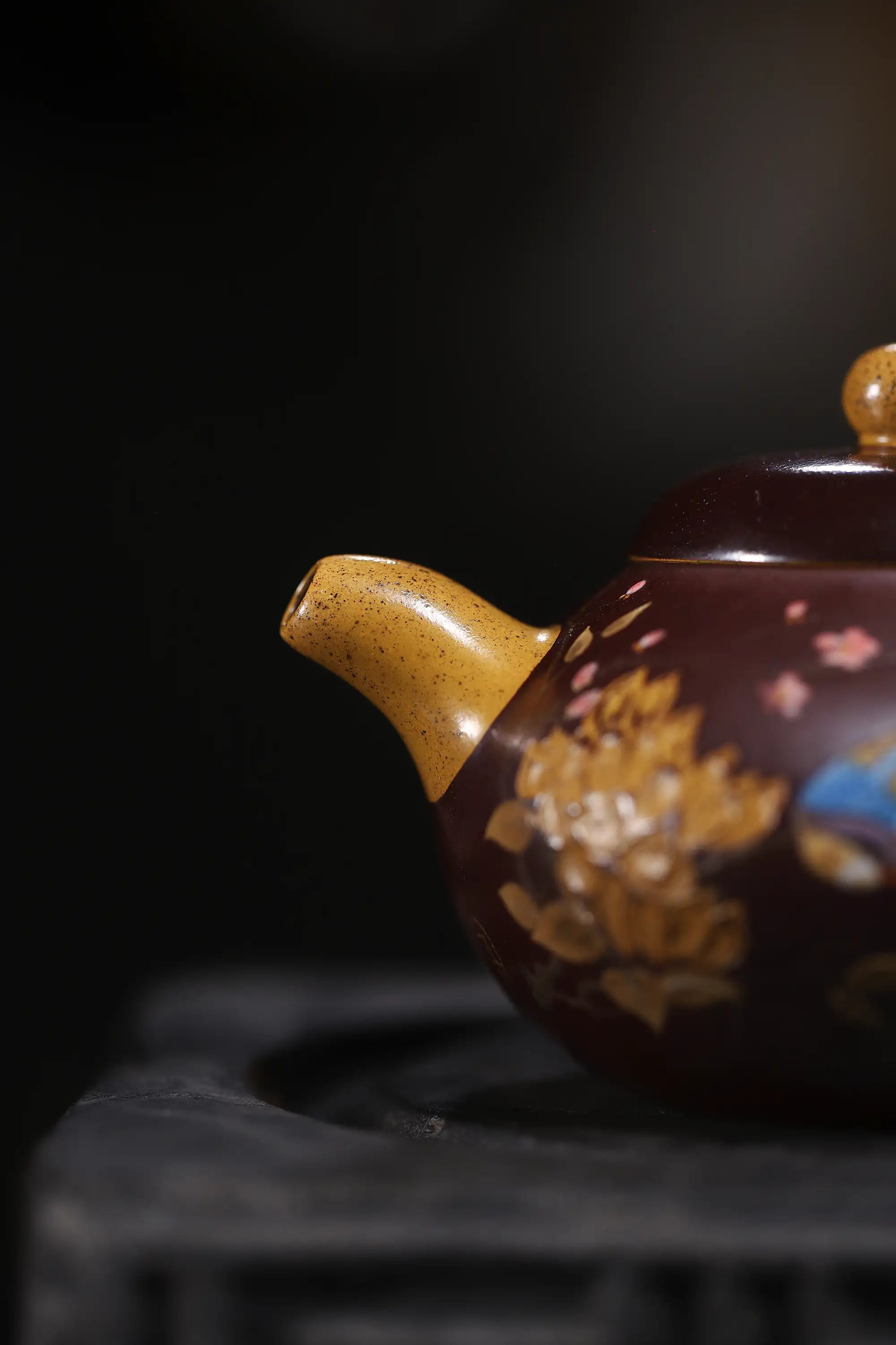 Magpie on Plum Blossom Powder-Decorated Fully Handmade Golden Duan Clay 'Short Pear' Yixing Teapot