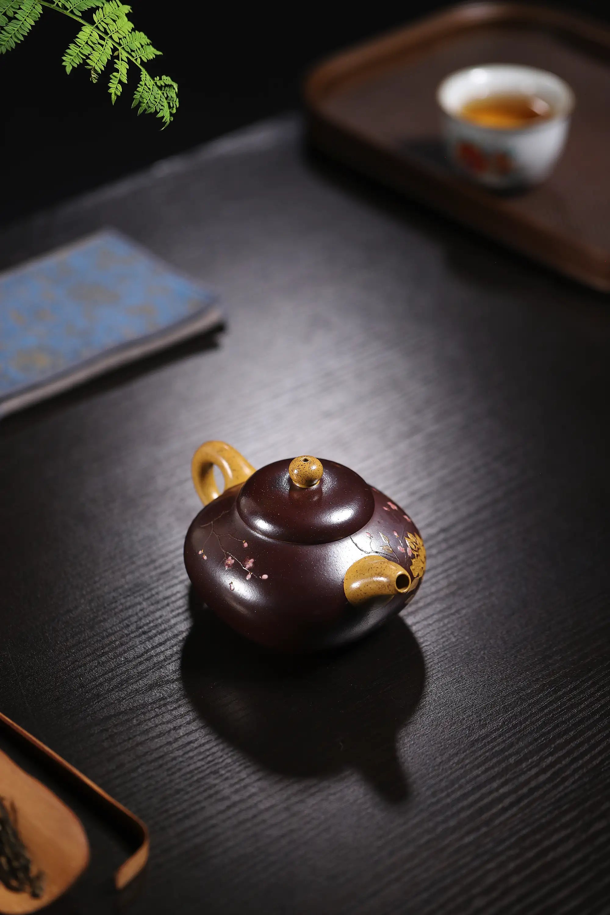 Magpie on Plum Blossom Powder-Decorated Fully Handmade Golden Duan Clay 'Short Pear' Yixing Teapot