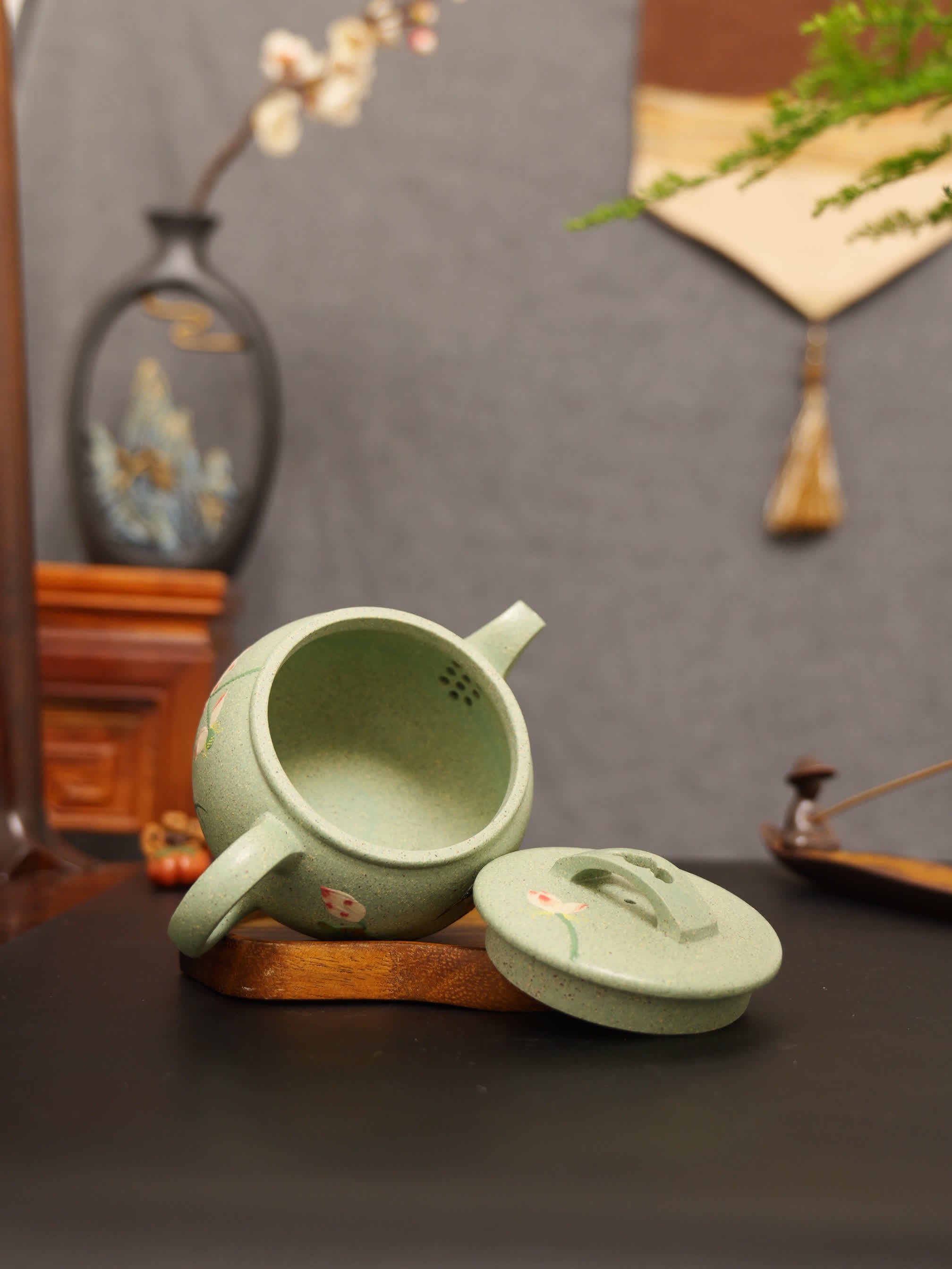 Magpie & Lotus Painting Fully Handmade Jade Sand-Green Clay 'Han Wa' Yixing Teapot