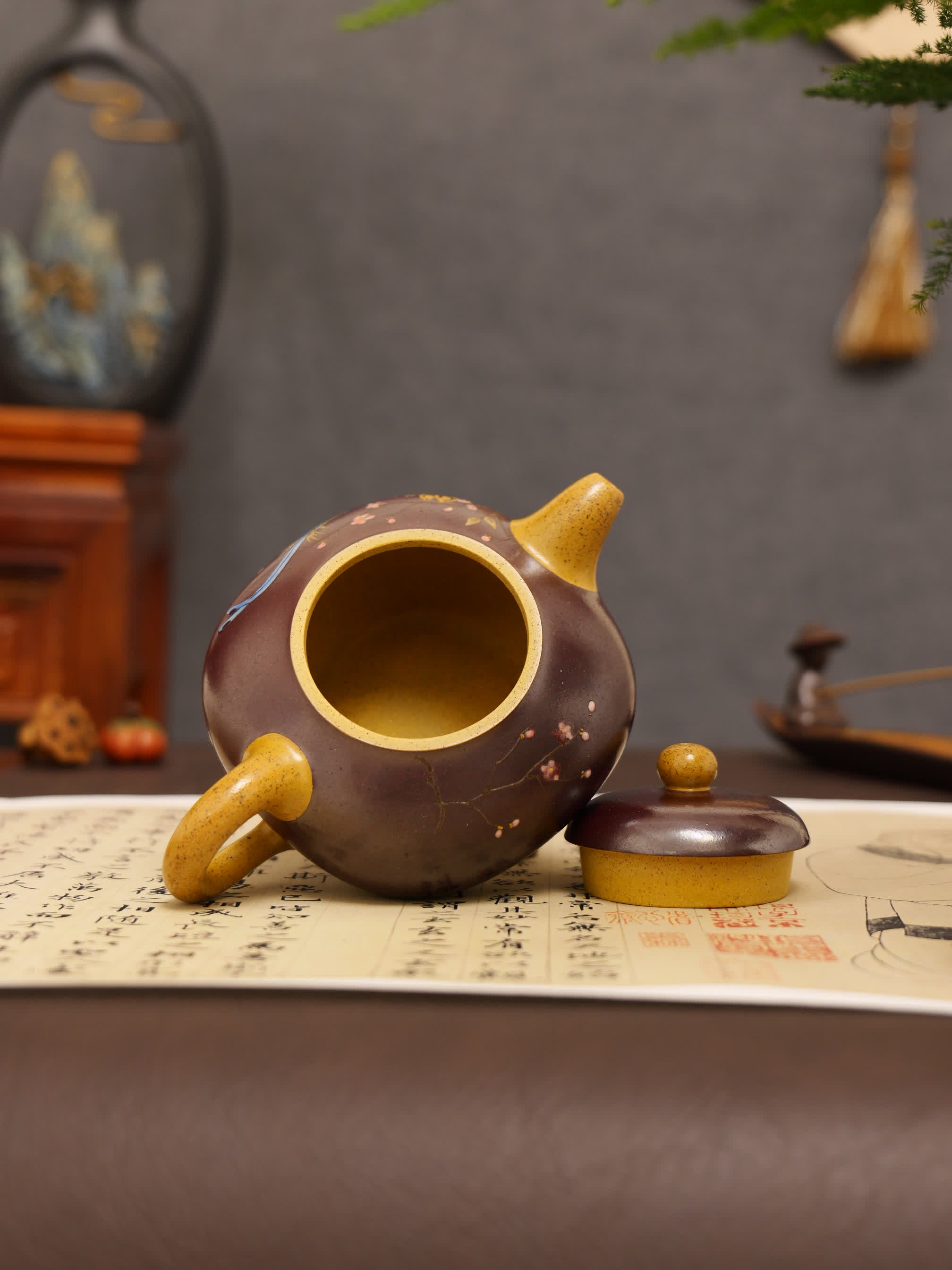 Magpie on Plum Blossom Powder-Decorated Fully Handmade Golden Duan Clay 'Short Pear' Yixing Teapot