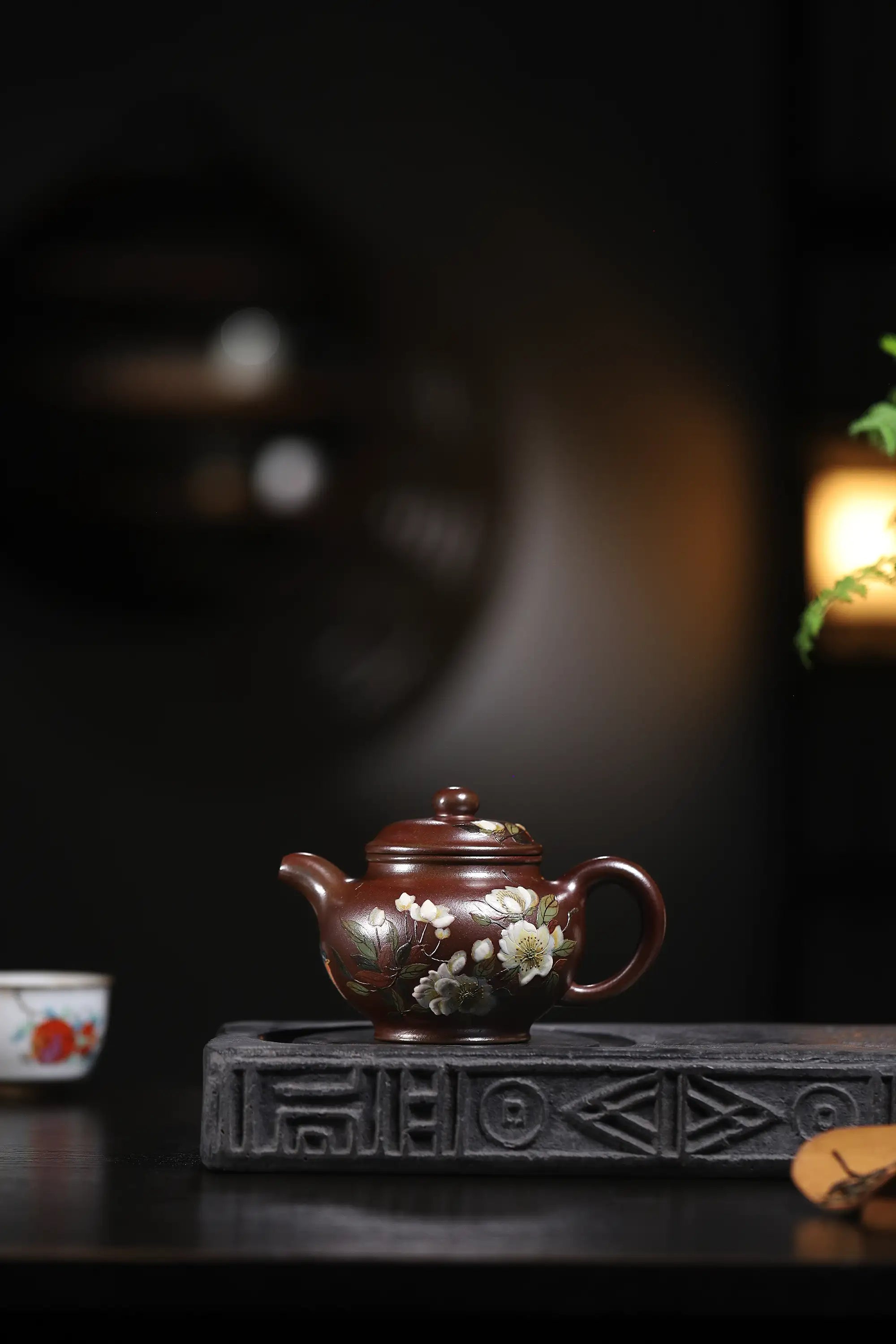Orchid Painting Fully Handmade Tianqing-Purple Clay 'Duo Zhi' Yixing Teapot