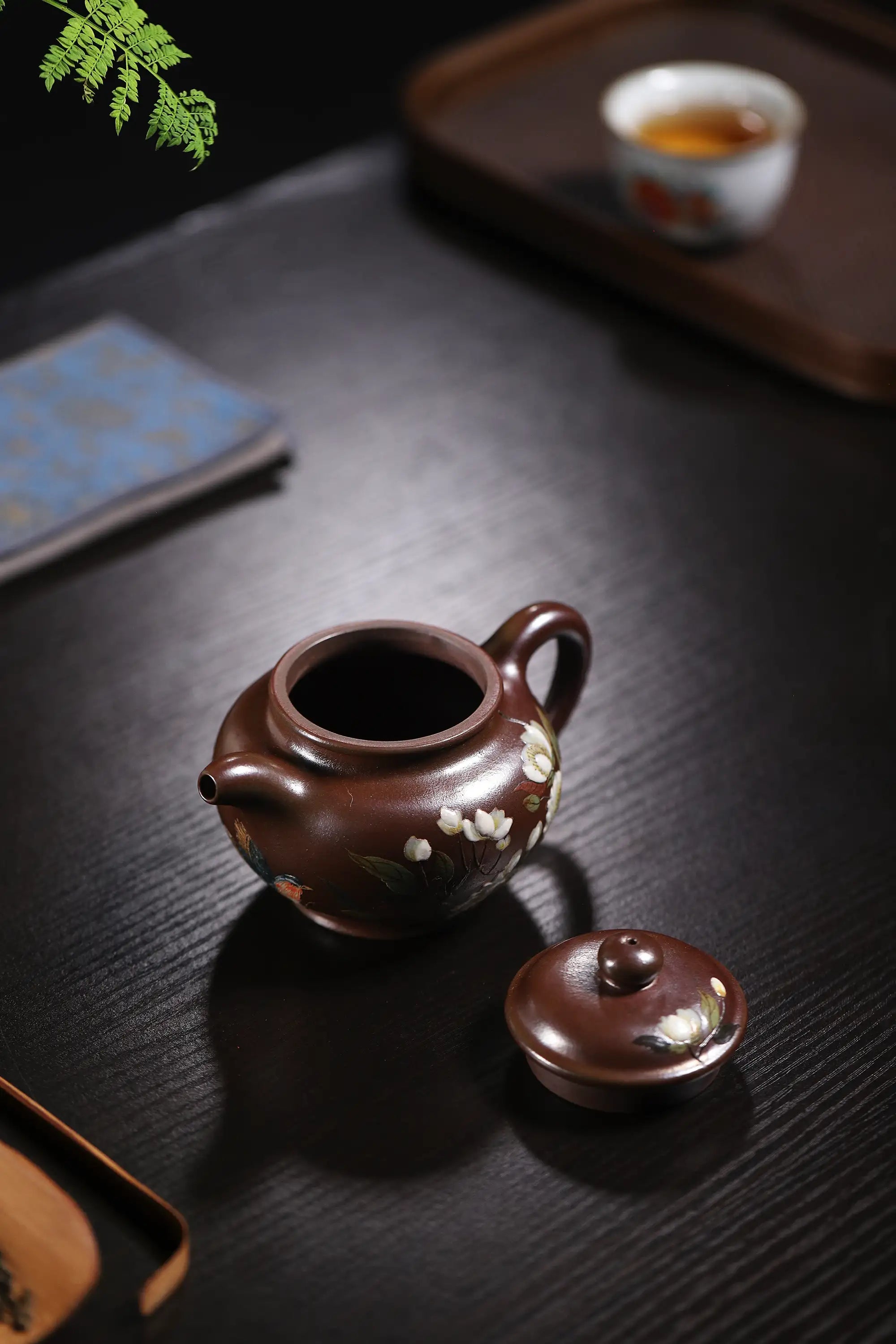 Orchid Painting Fully Handmade Tianqing-Purple Clay 'Duo Zhi' Yixing Teapot
