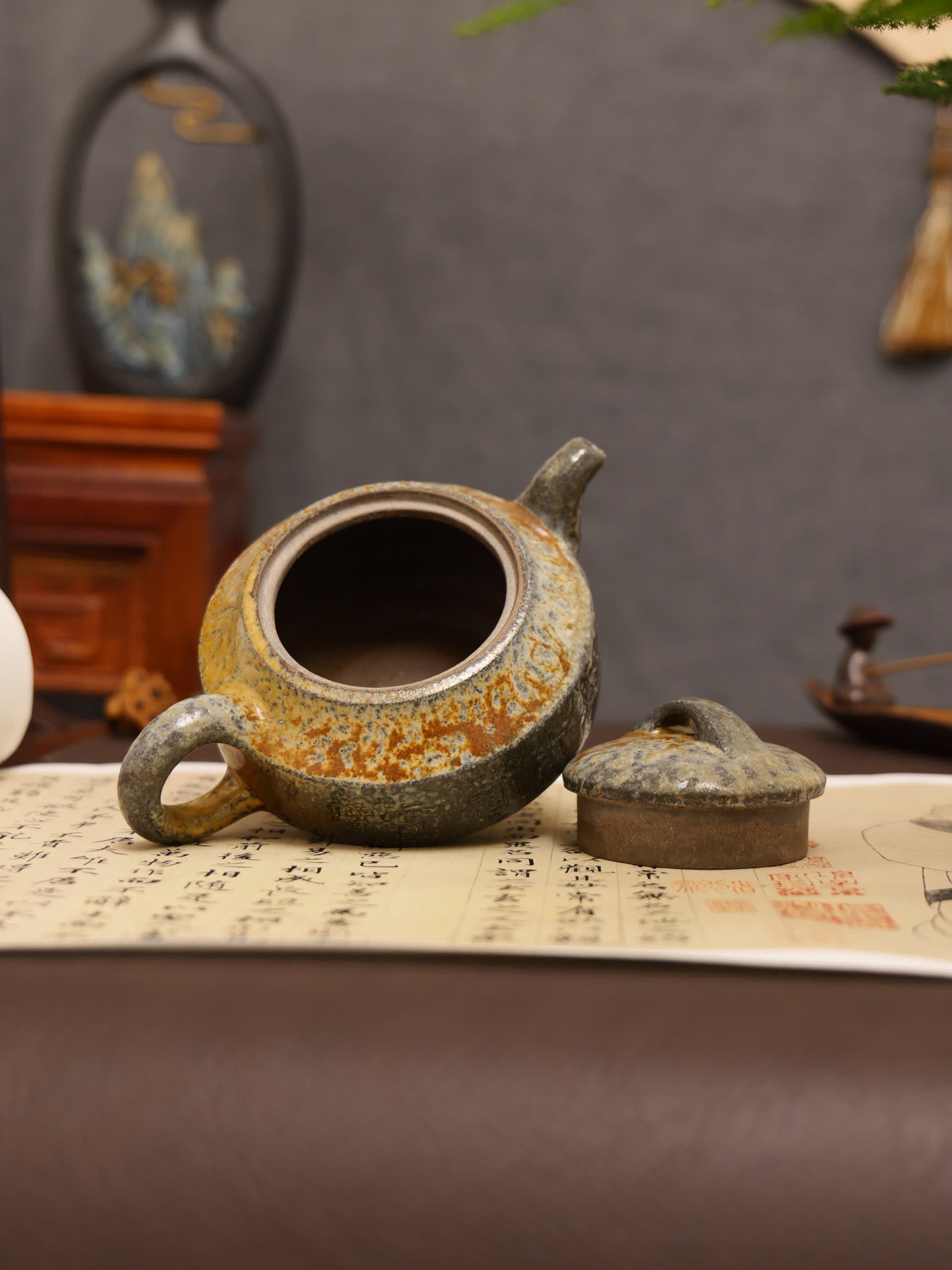 Orchid Carving Fully Handmade Purple Clay 'Hanjun' Yixing Teapot