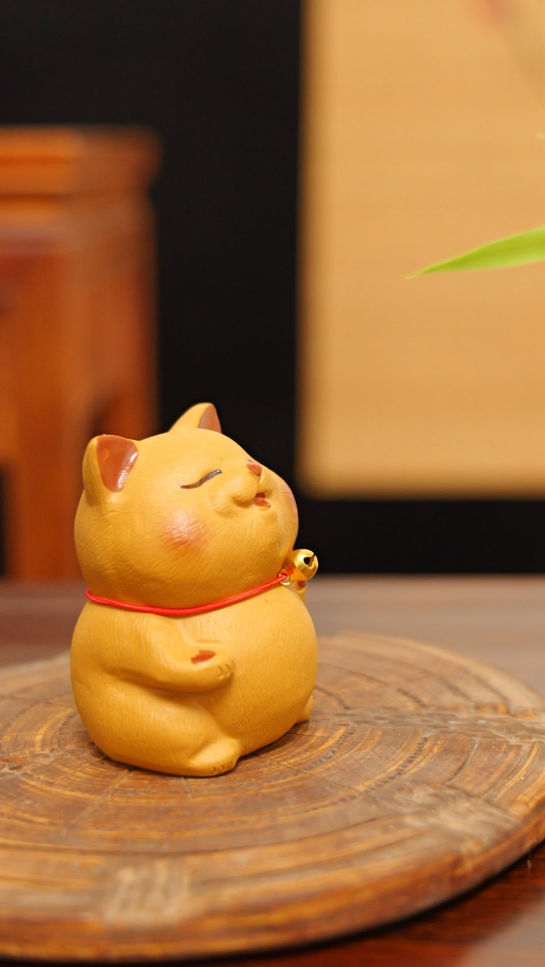 cute yellow kitten handmade pottery figurine decor (tea pet) made in yixing purple clay