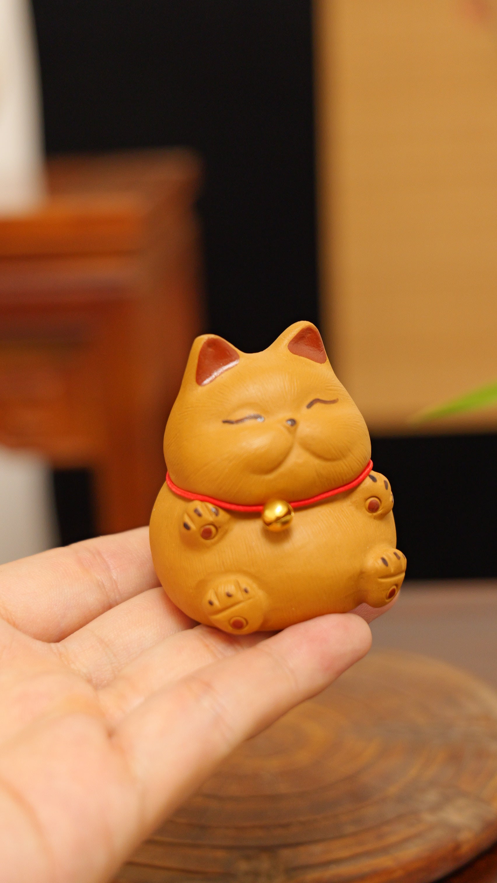 cute yellow kitten handmade pottery figurine decor (tea pet) made in yixing purple clay