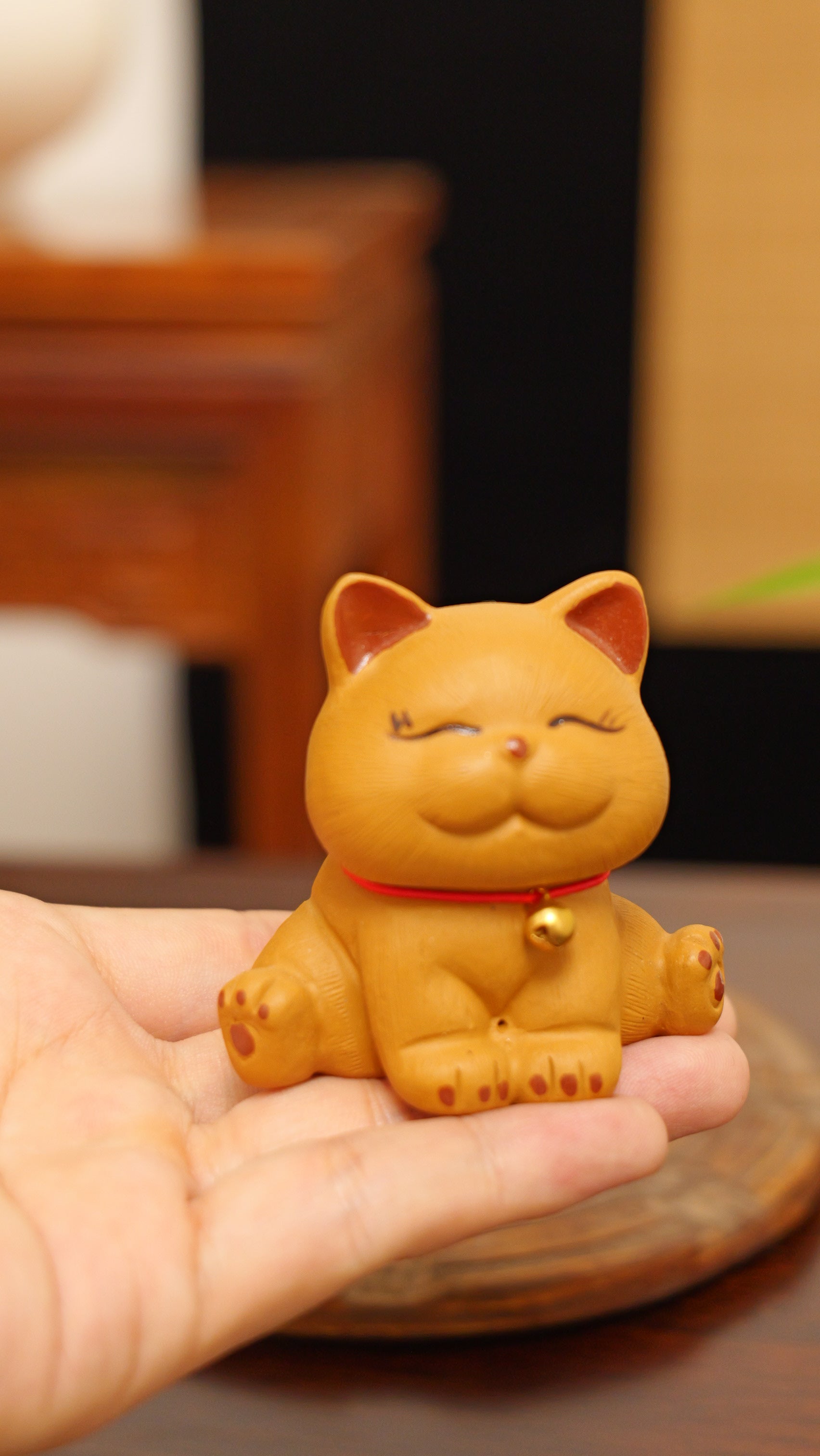 cute yellow kitten handmade pottery figurine decor (tea pet) made by yixing purple clay