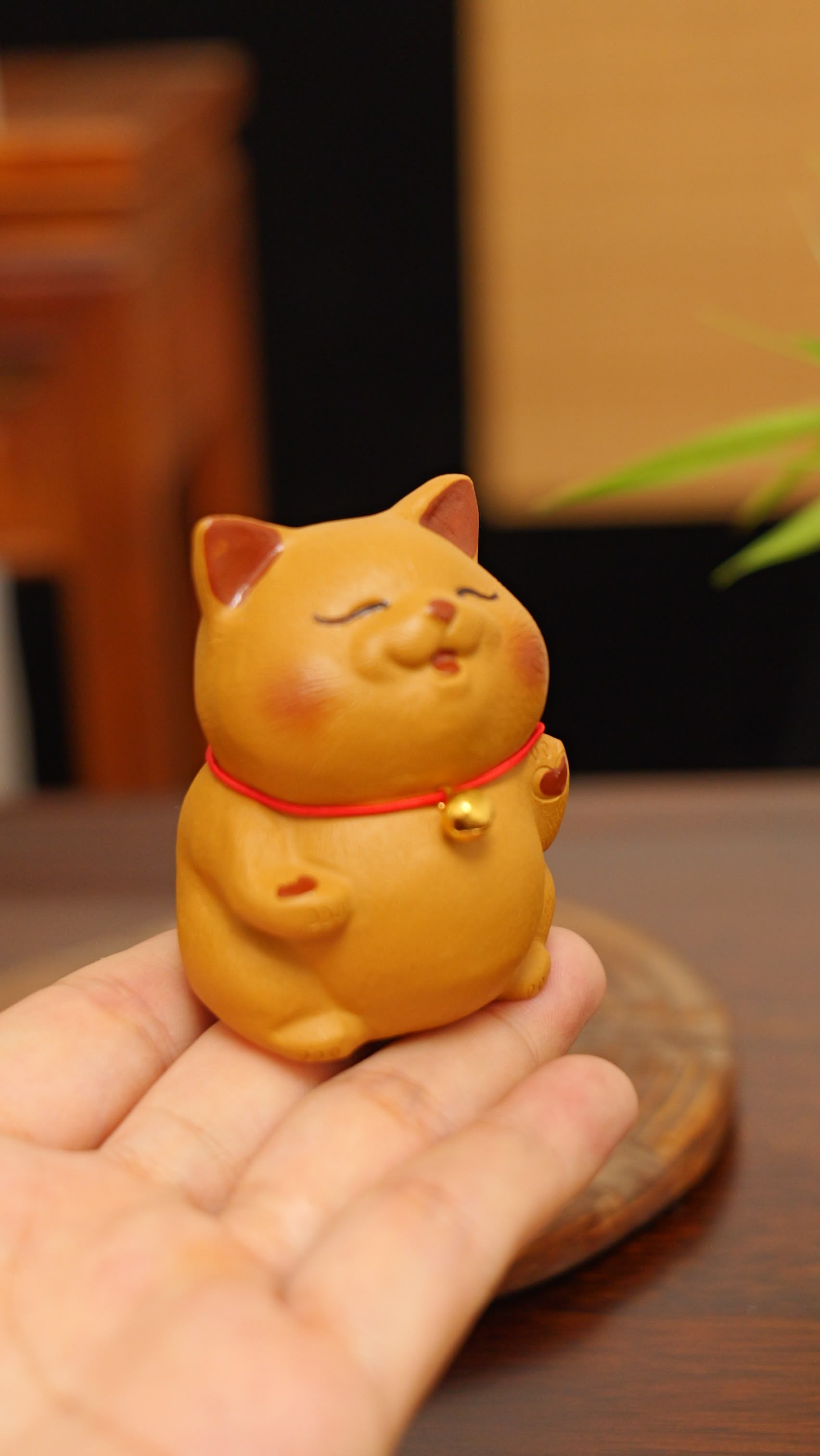 cute yellow kitten handmade pottery figurine decor (tea pet) made in yixing purple clay