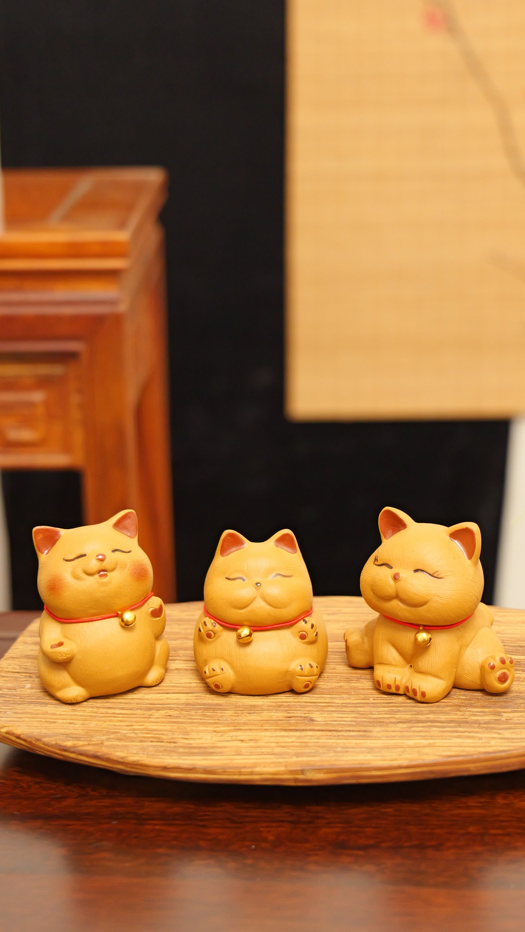 cute yellow kitten handmade pottery figurine decor (tea pet) made by yixing purple clay
