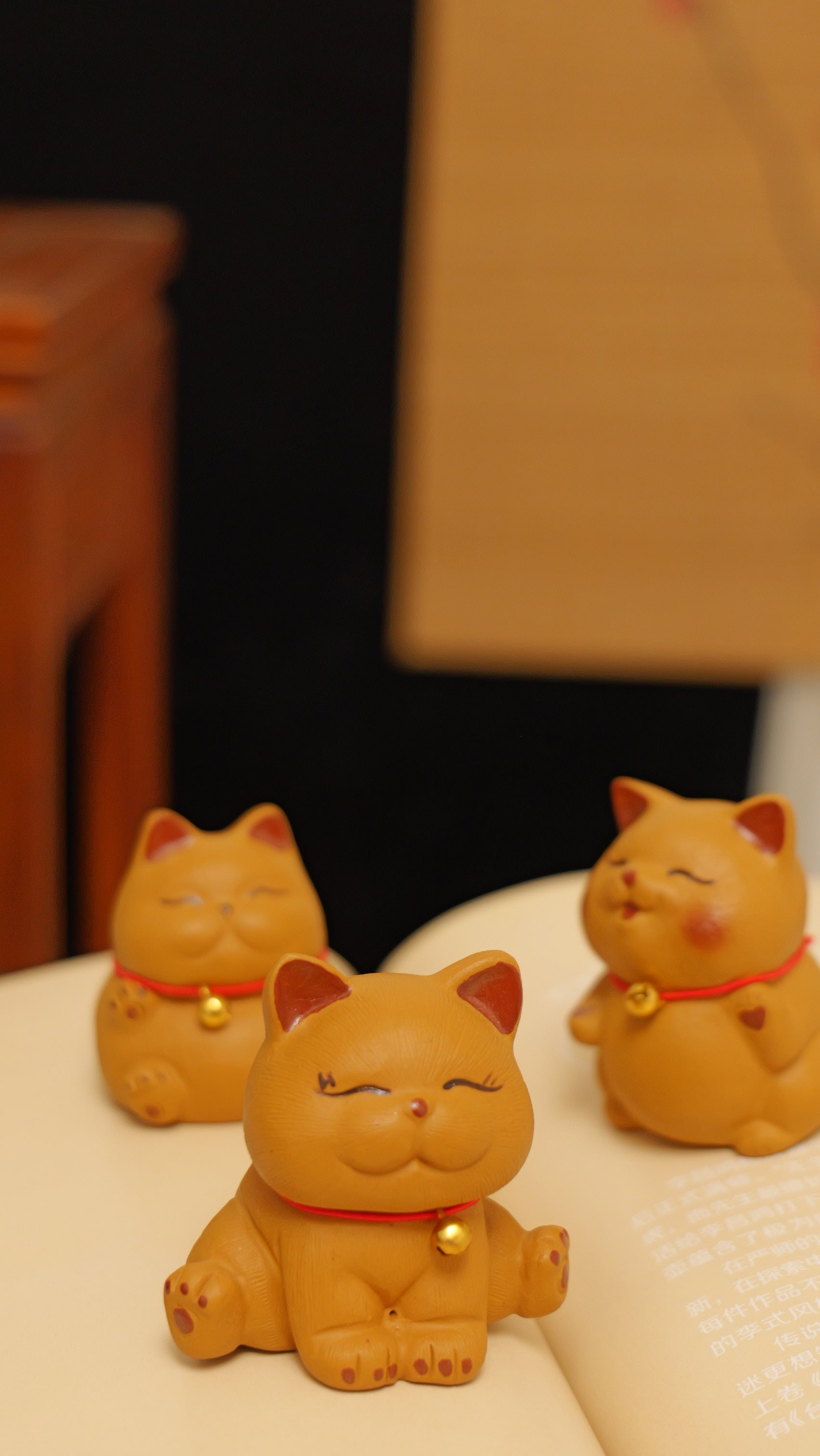 cute yellow kitten handmade pottery figurine decor (tea pet) made by yixing purple clay