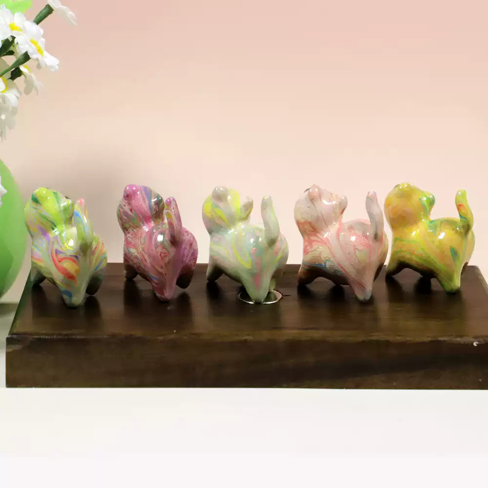 Drift-Lacquer Hand-Painted Cat Figurine