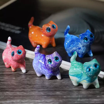 Drift-Lacquer Hand-Painted Cat Figurine