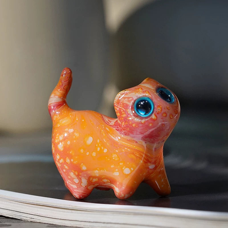 Drift-Lacquer Hand-Painted Cat Figurine