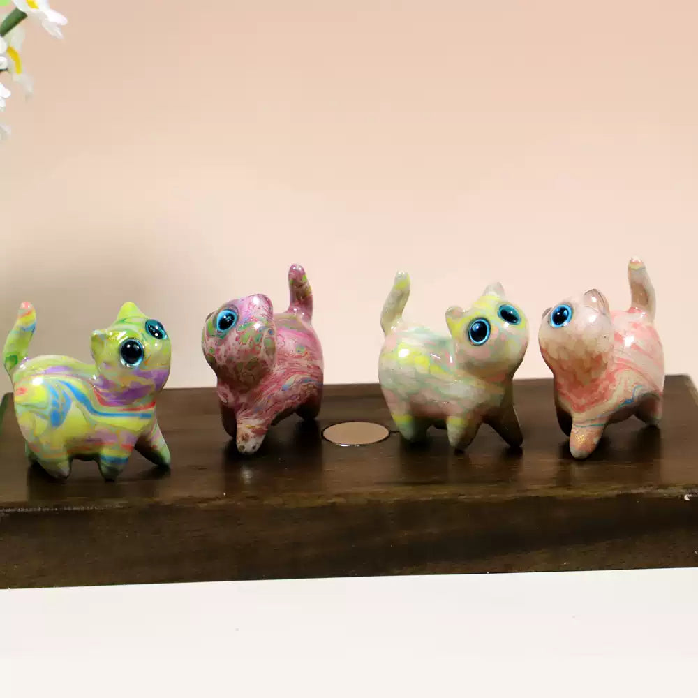 Drift-Lacquer Hand-Painted Cat Figurine