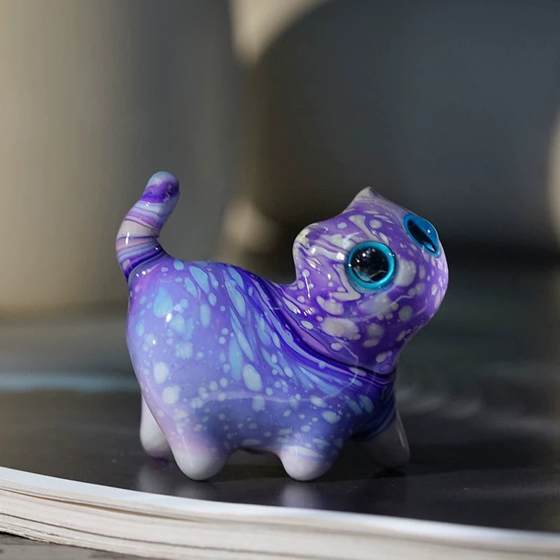 Drift-Lacquer Hand-Painted Cat Figurine