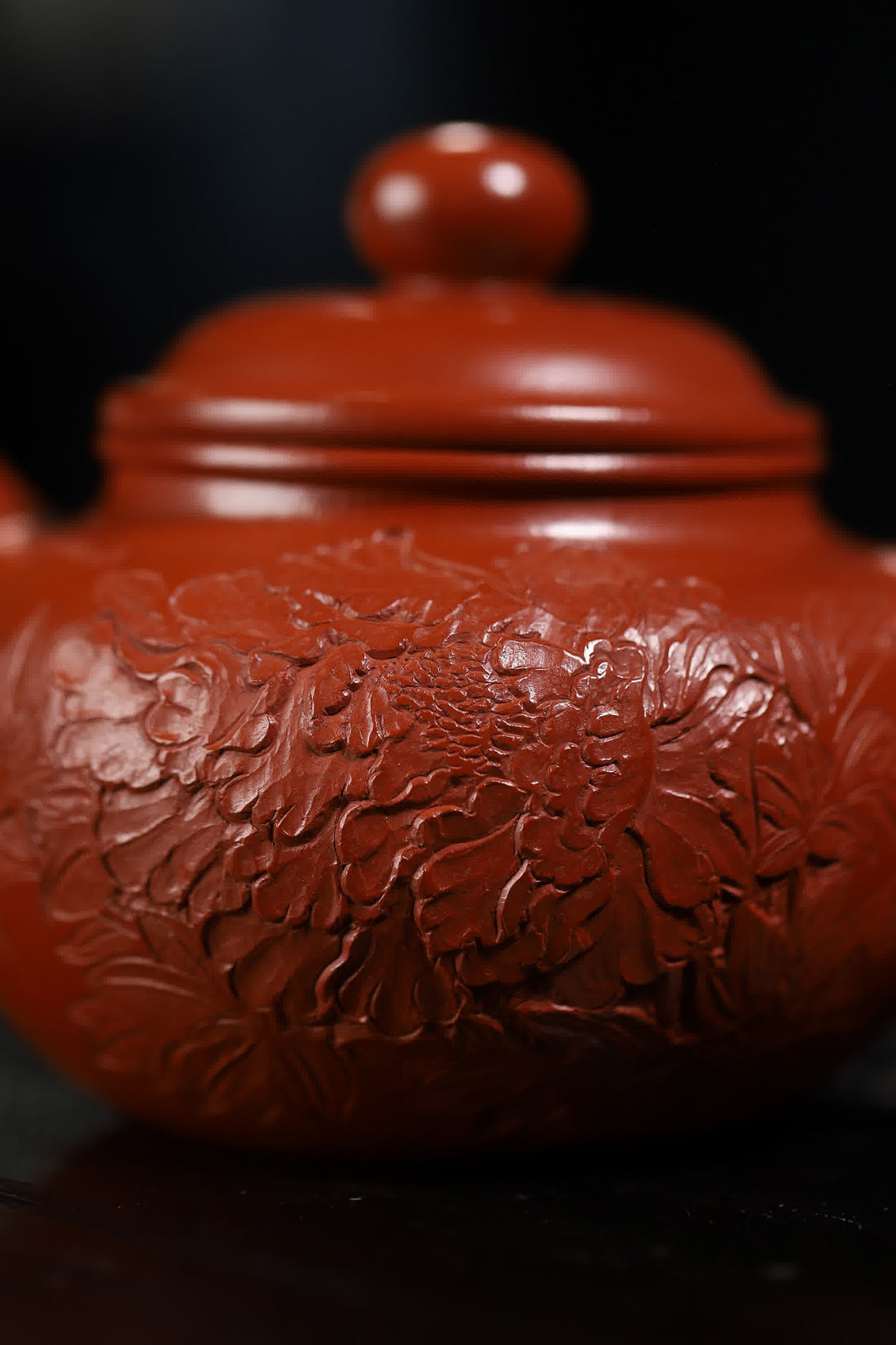 Peony Carving Fully Handmade Zhu Ni 'Dao Hong' Yixing Teapot