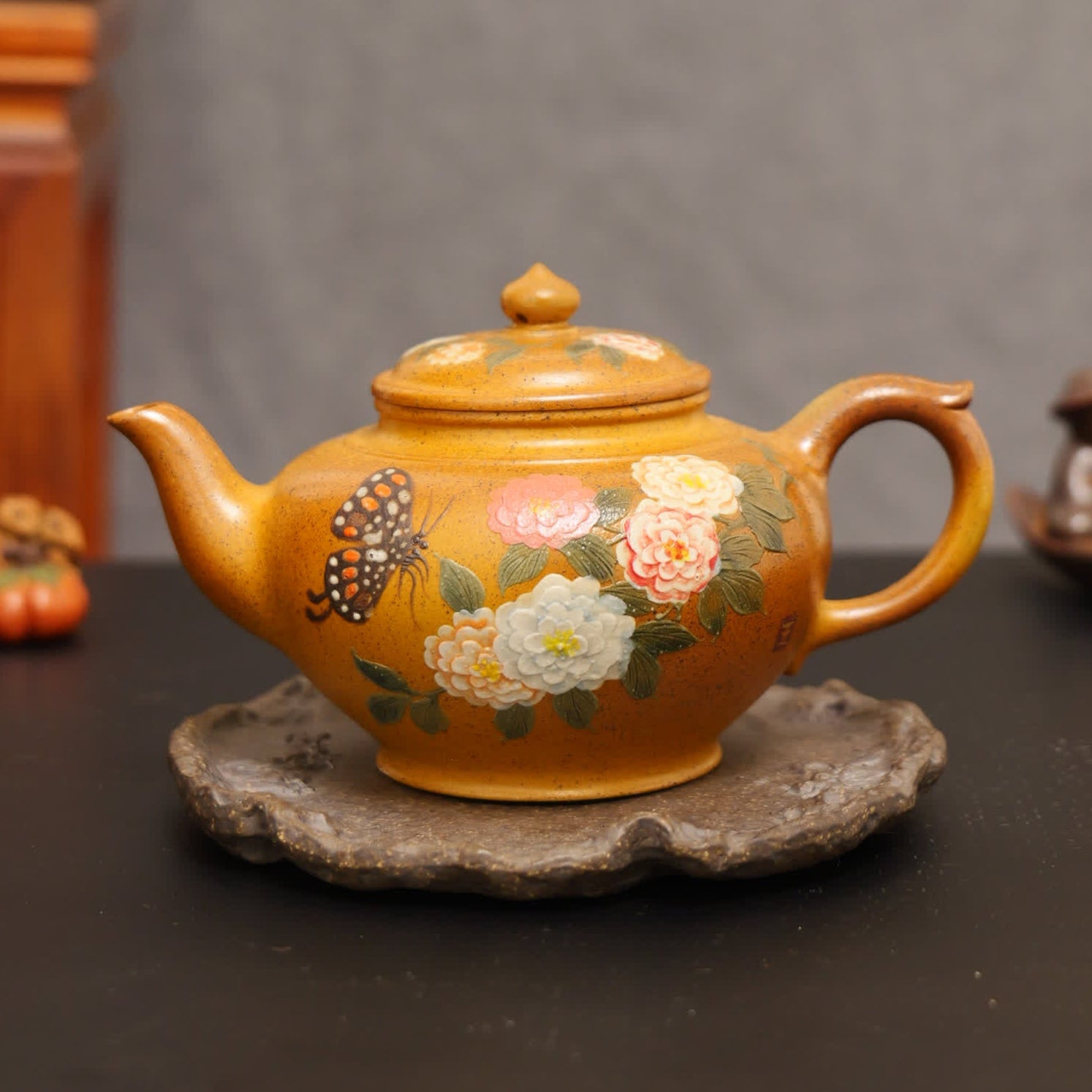 Peony Painting Fully Handmade Golden Duan Clay 'Xiao Ying' Yixing Teapot