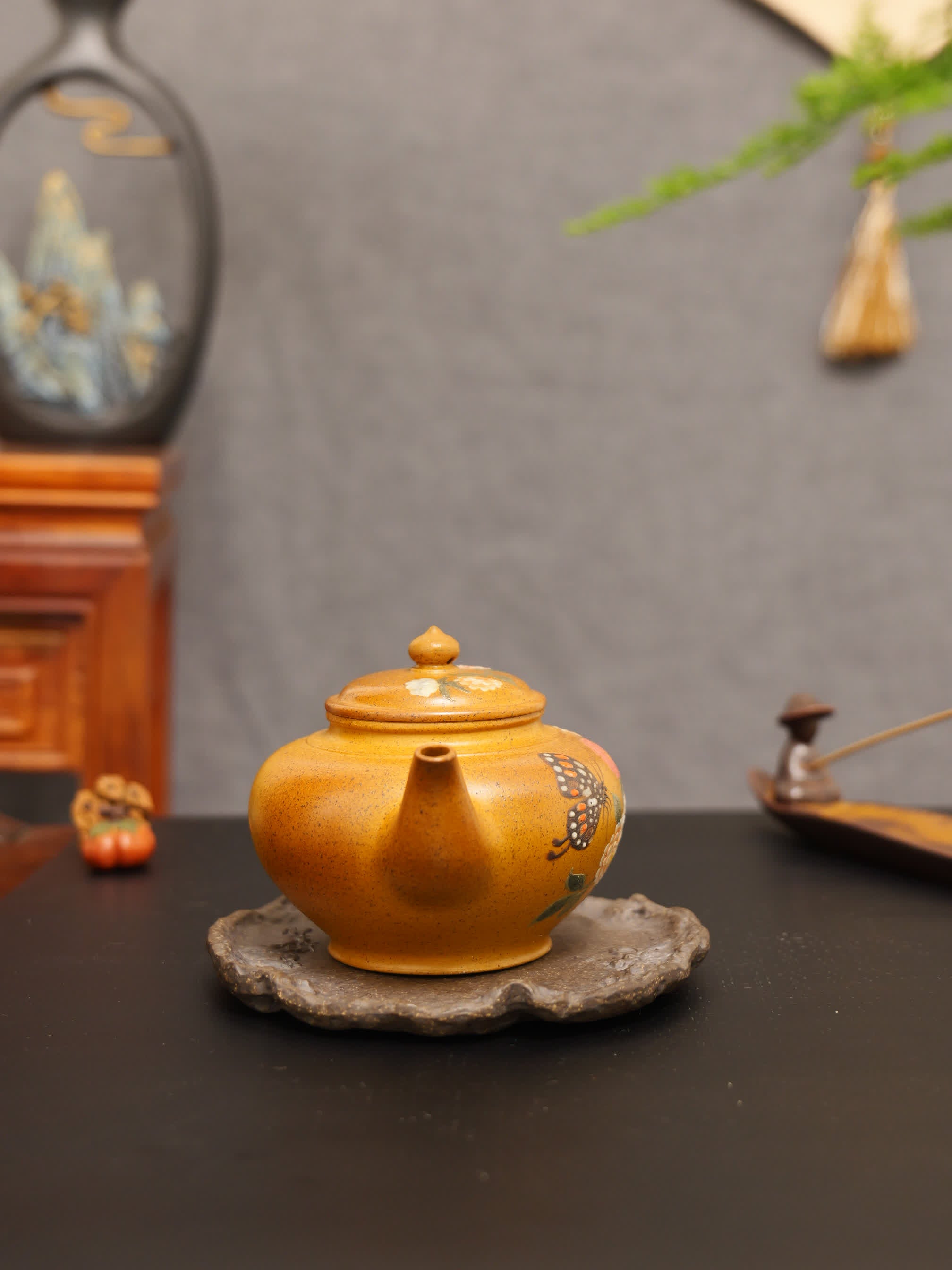 Peony Painting Fully Handmade Golden Duan Clay 'Xiao Ying' Yixing Teapot