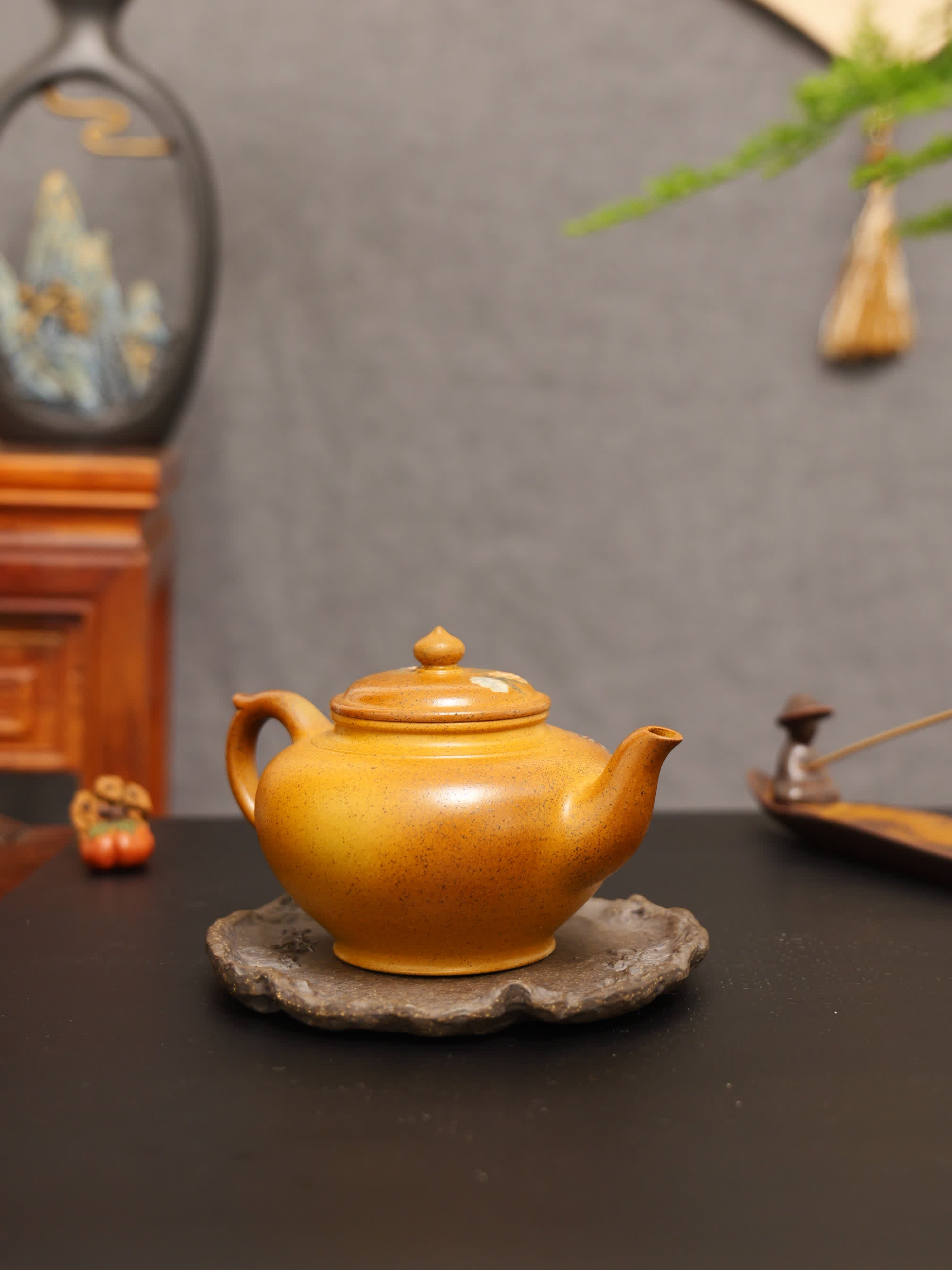 Peony Painting Fully Handmade Golden Duan Clay 'Xiao Ying' Yixing Teapot