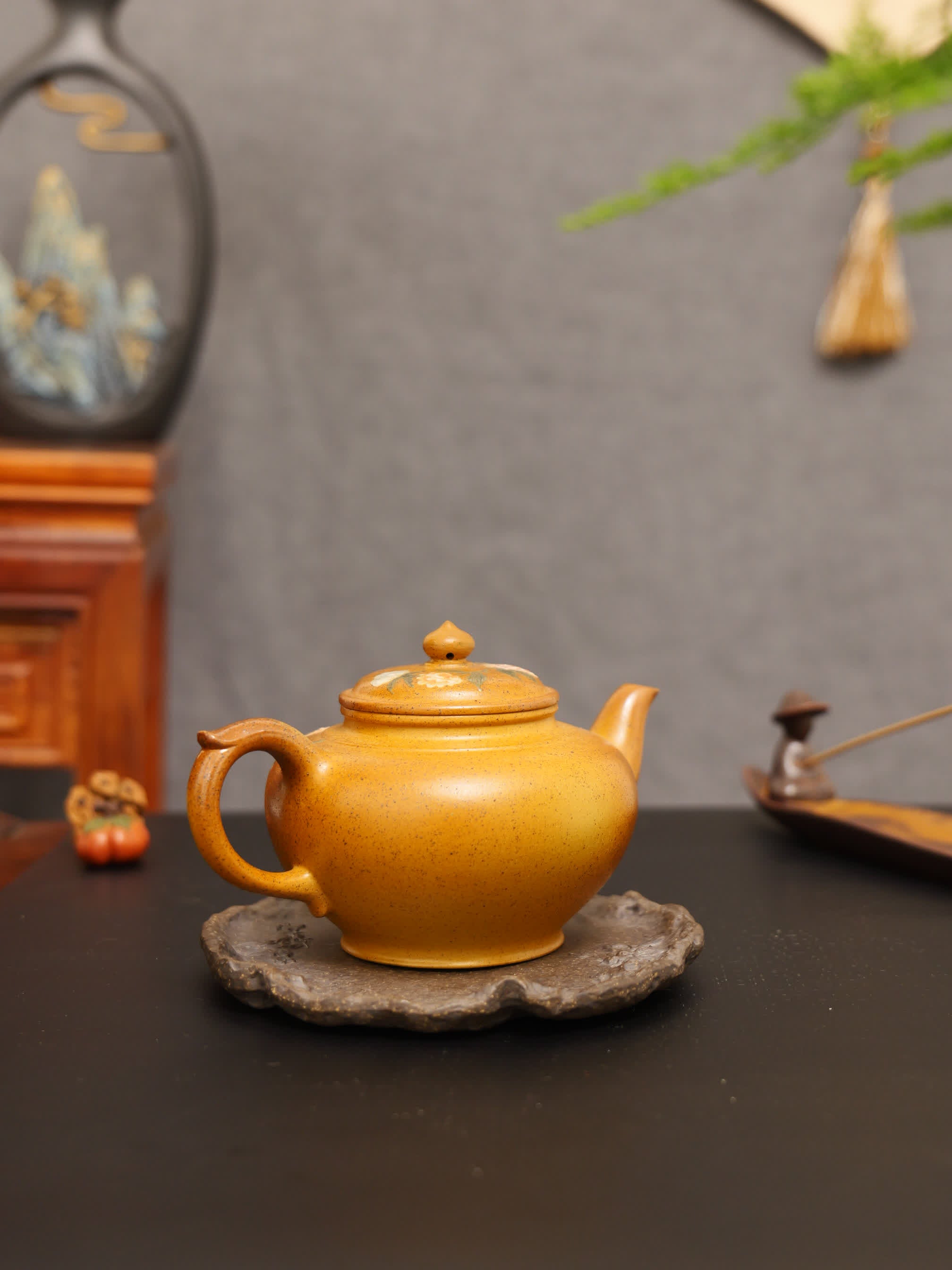 Peony Painting Fully Handmade Golden Duan Clay 'Xiao Ying' Yixing Teapot